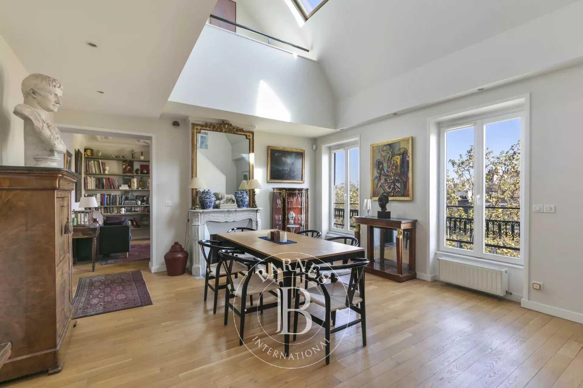 Paris  - Apartment 3 Bedrooms