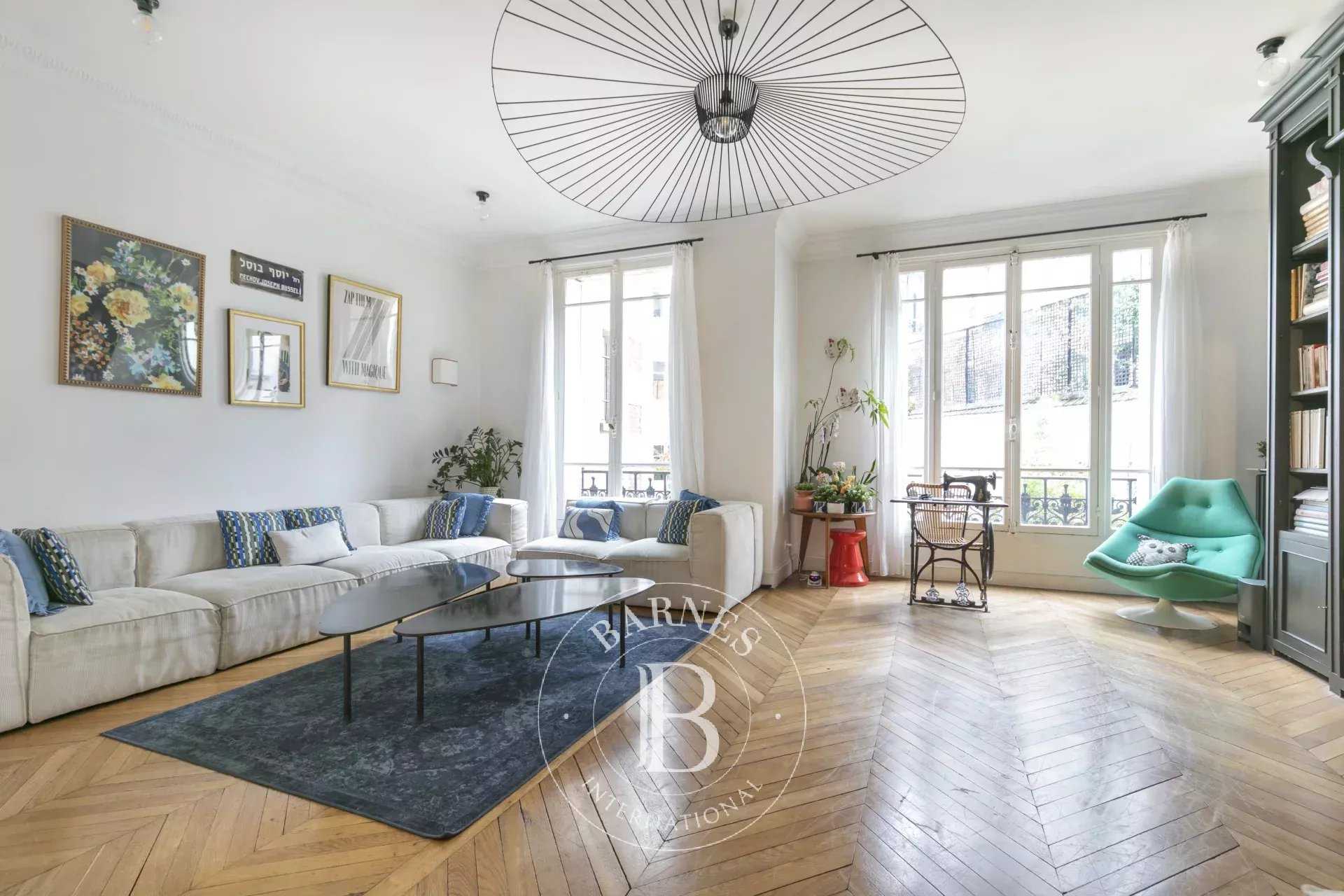 Paris  - Appartement 7 Pièces 5 Chambres