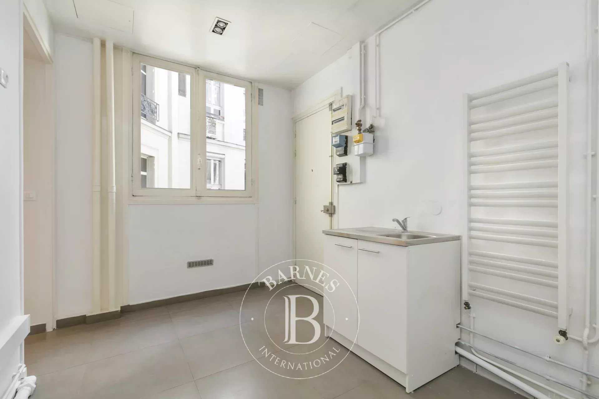 Paris  - Appartement 4 Pièces 3 Chambres