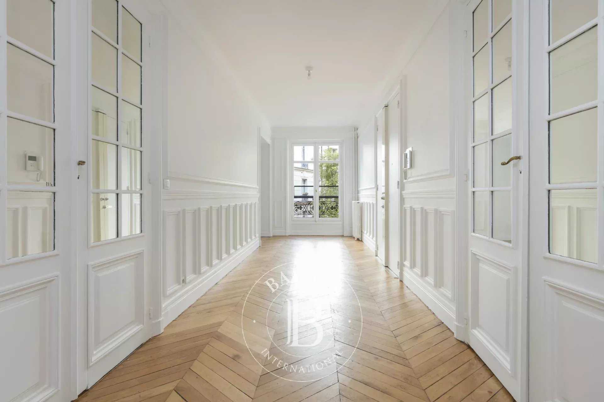 Paris  - Piso 6 Cuartos 4 Habitaciones
