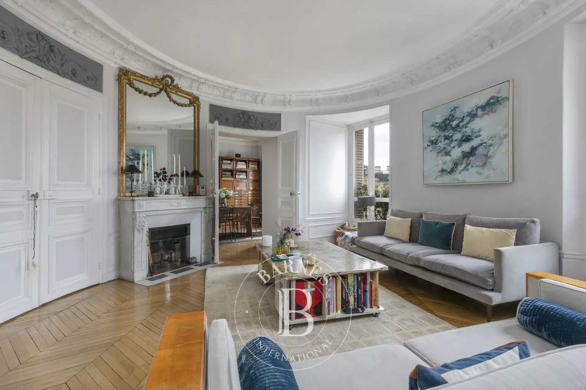 Paris  - Apartment 4 Bedrooms