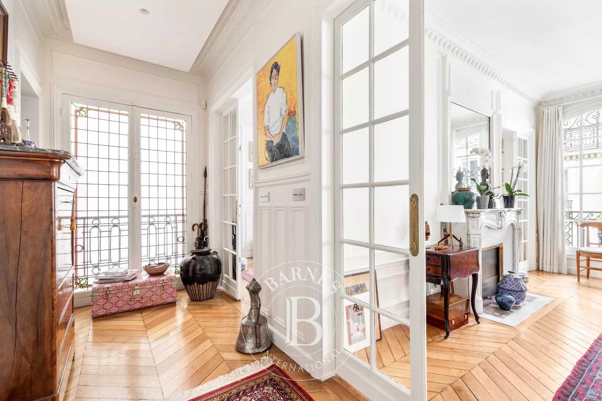 Paris  - Apartment 3 Bedrooms