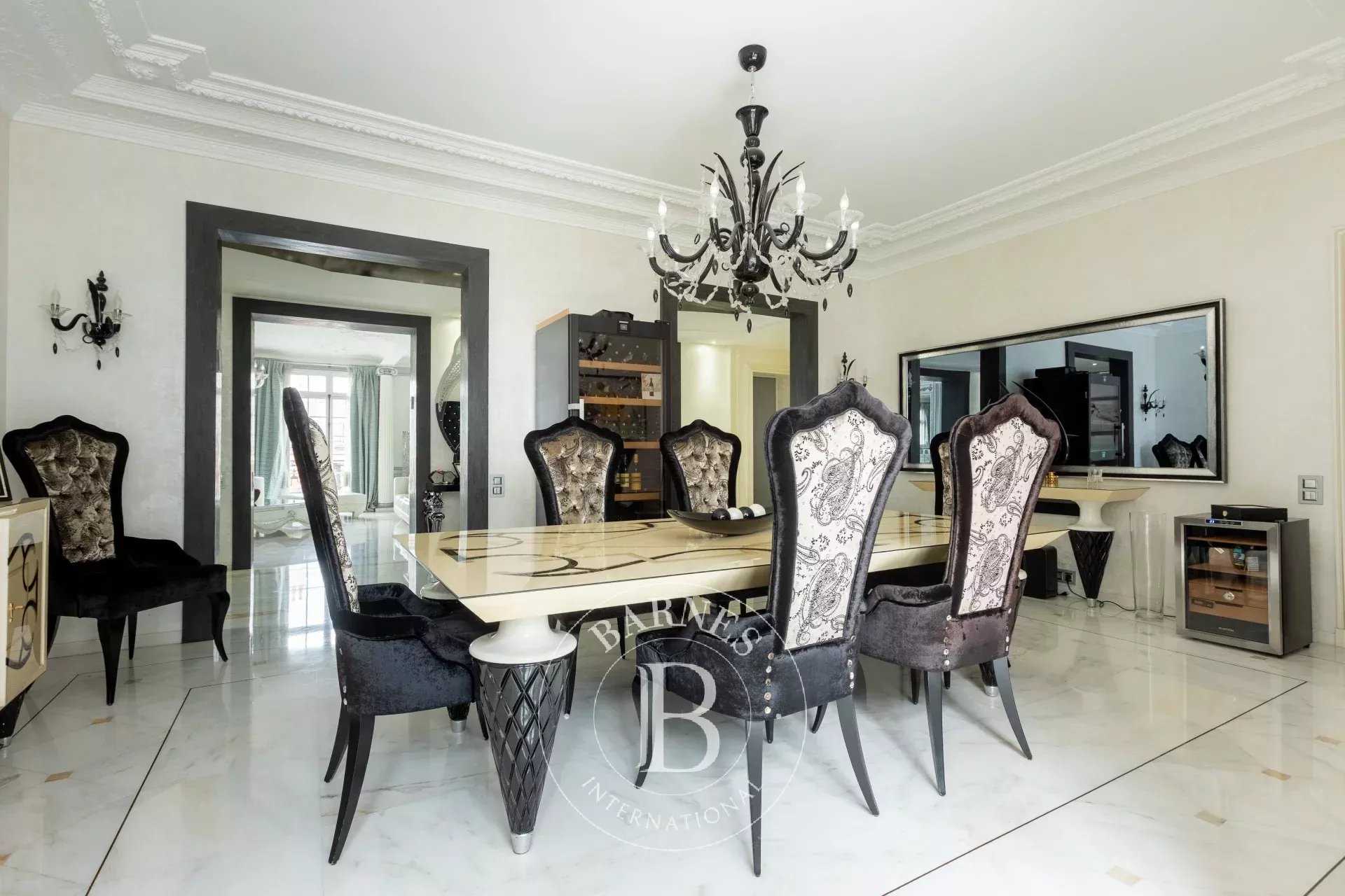 Paris  - Piso 6 Cuartos 3 Habitaciones