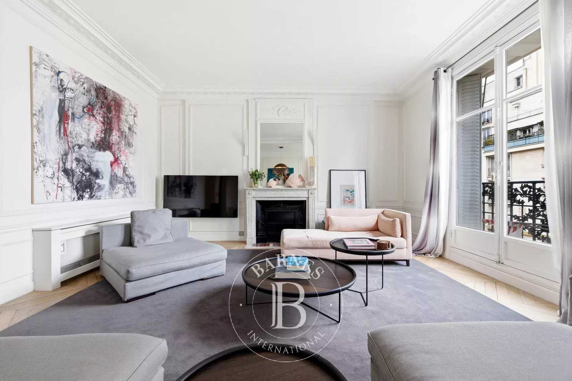 Paris  - Apartment 3 Bedrooms