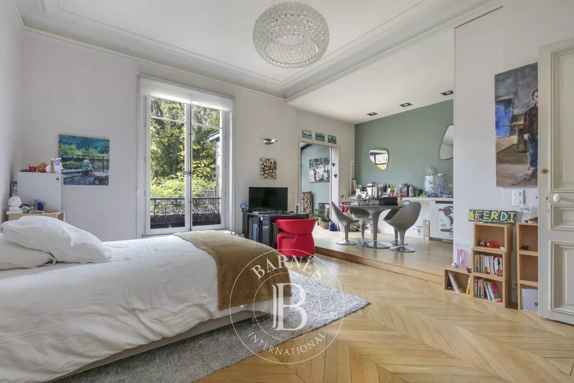 Paris  - Palacete 10 Cuartos 6 Habitaciones