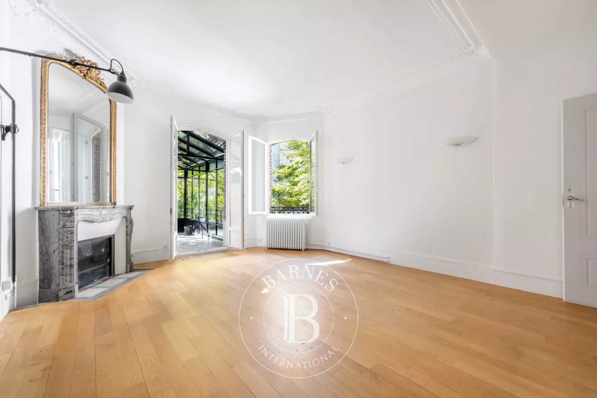 Paris  - Mansion 1 Bedroom