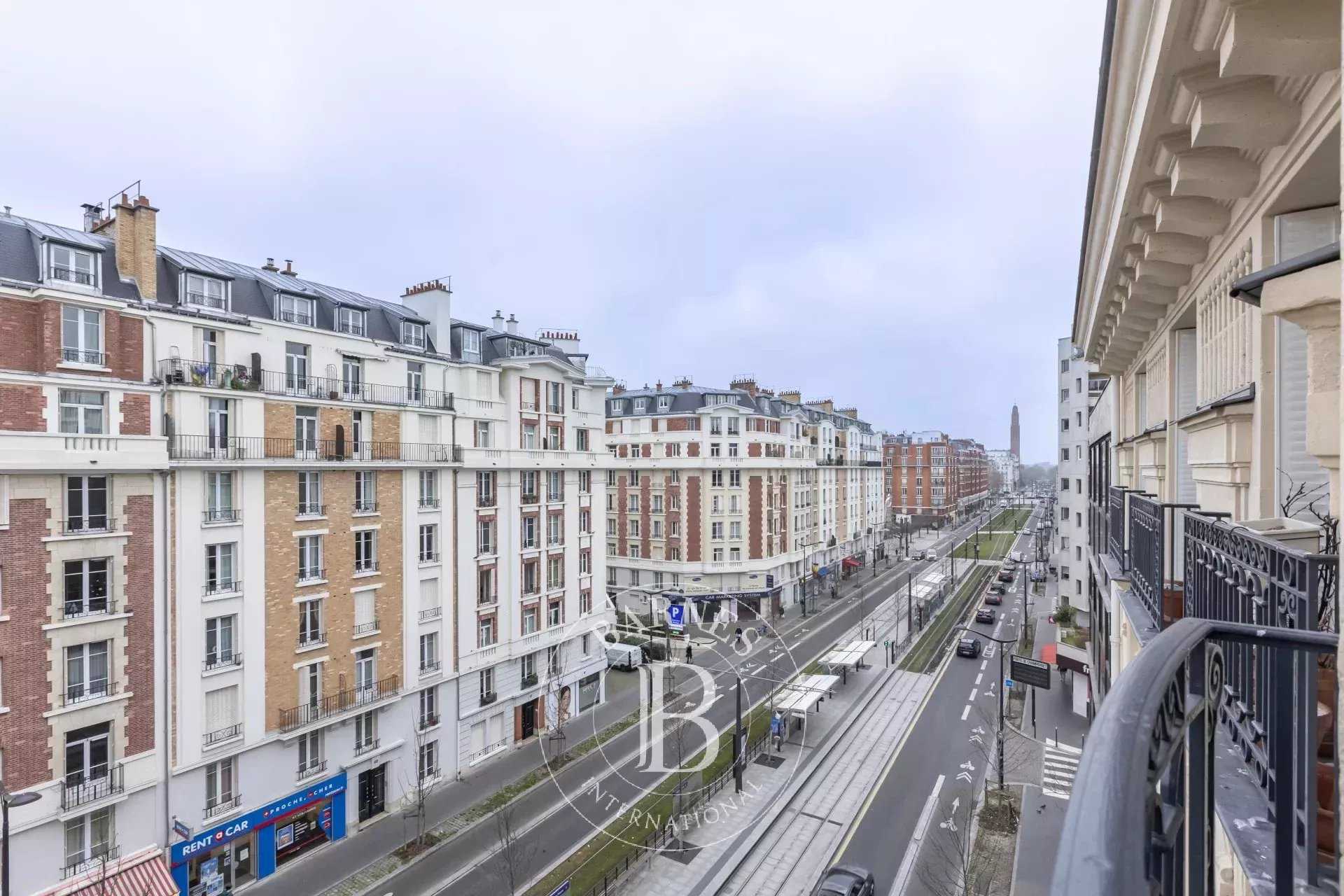 Paris  - Apartment 3 Bedrooms
