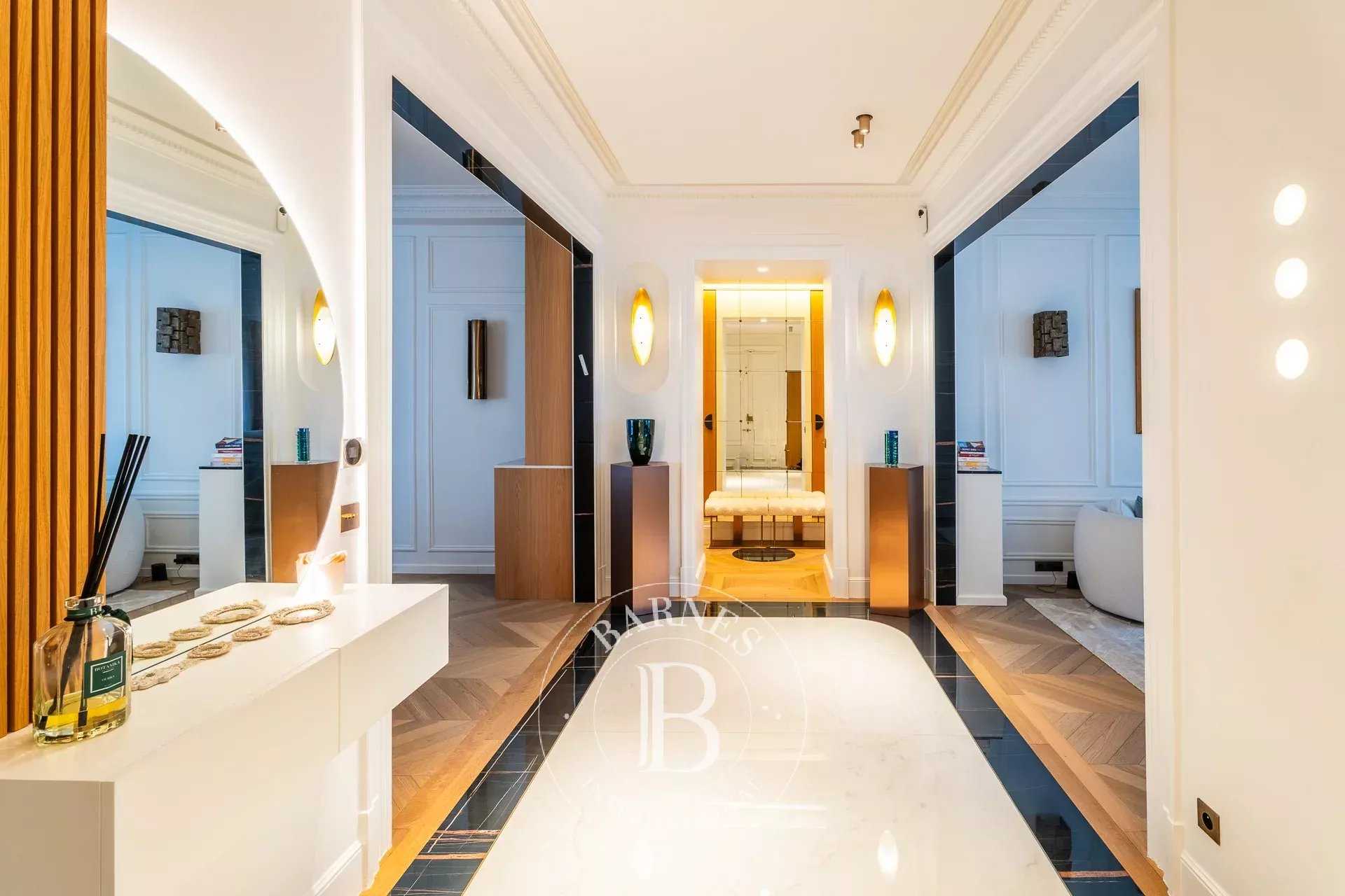 Paris  - Apartment 3 Bedrooms