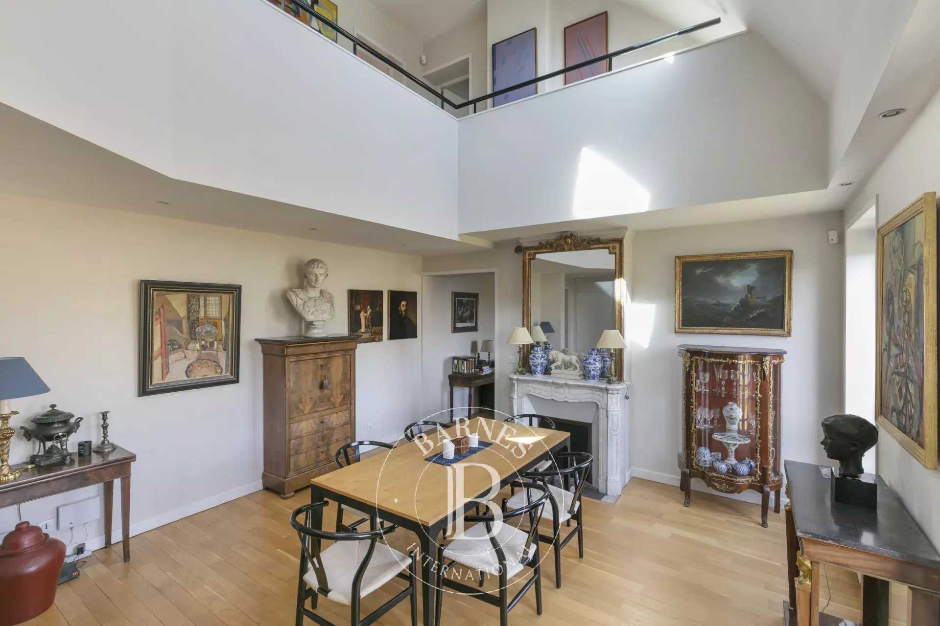 Paris  - Apartment 3 Bedrooms