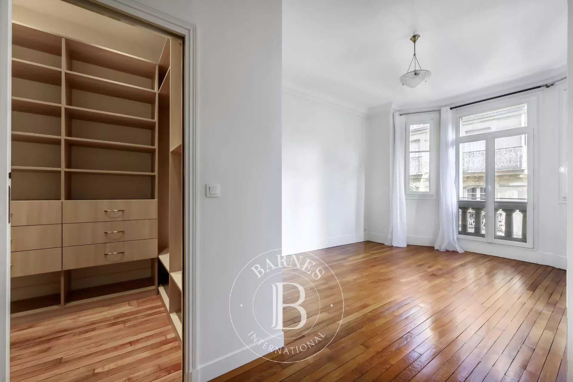 Paris  - Piso 6 Cuartos 3 Habitaciones