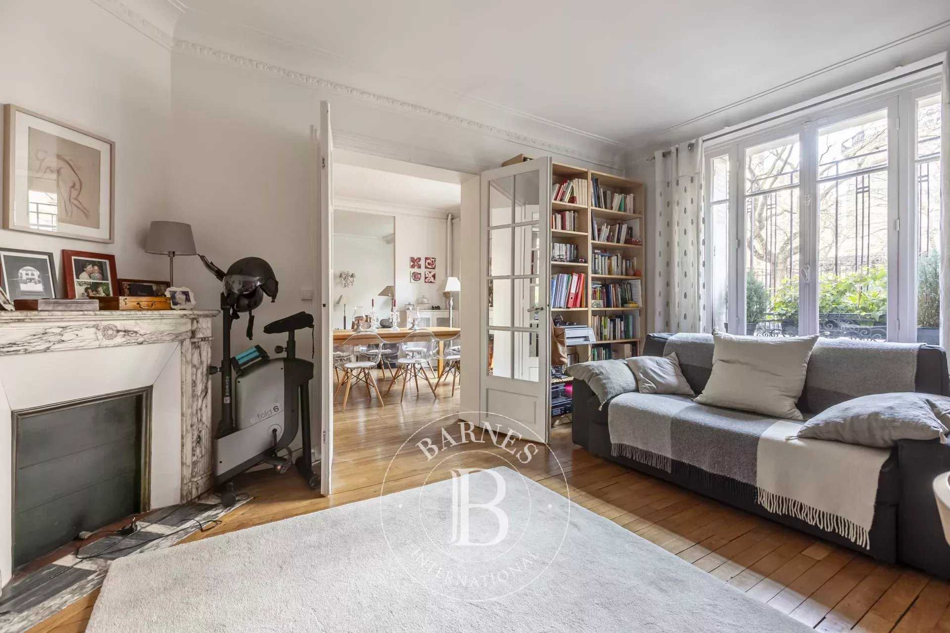Paris  - Apartment 3 Bedrooms