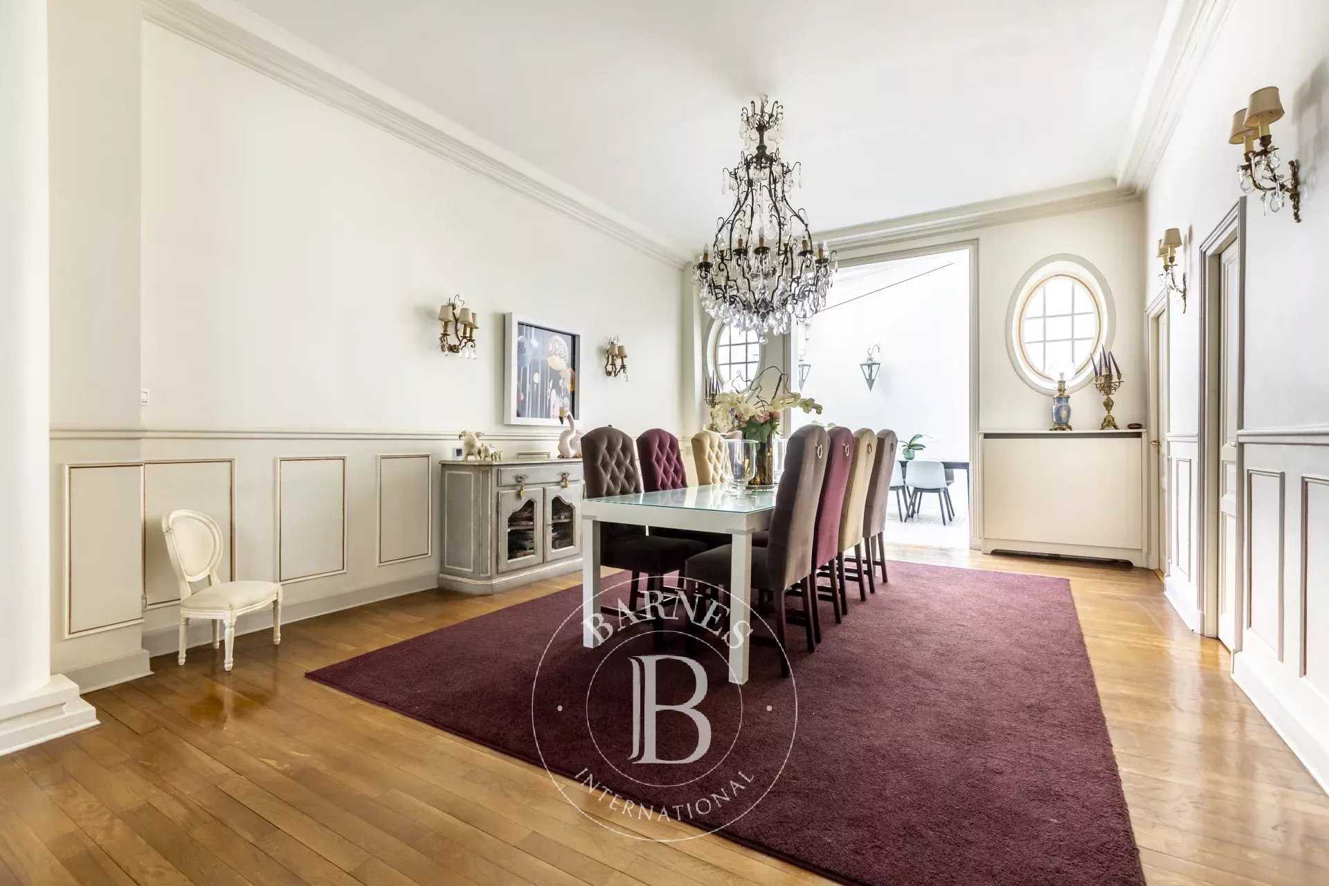 Paris  - Mansion 5 Bedrooms