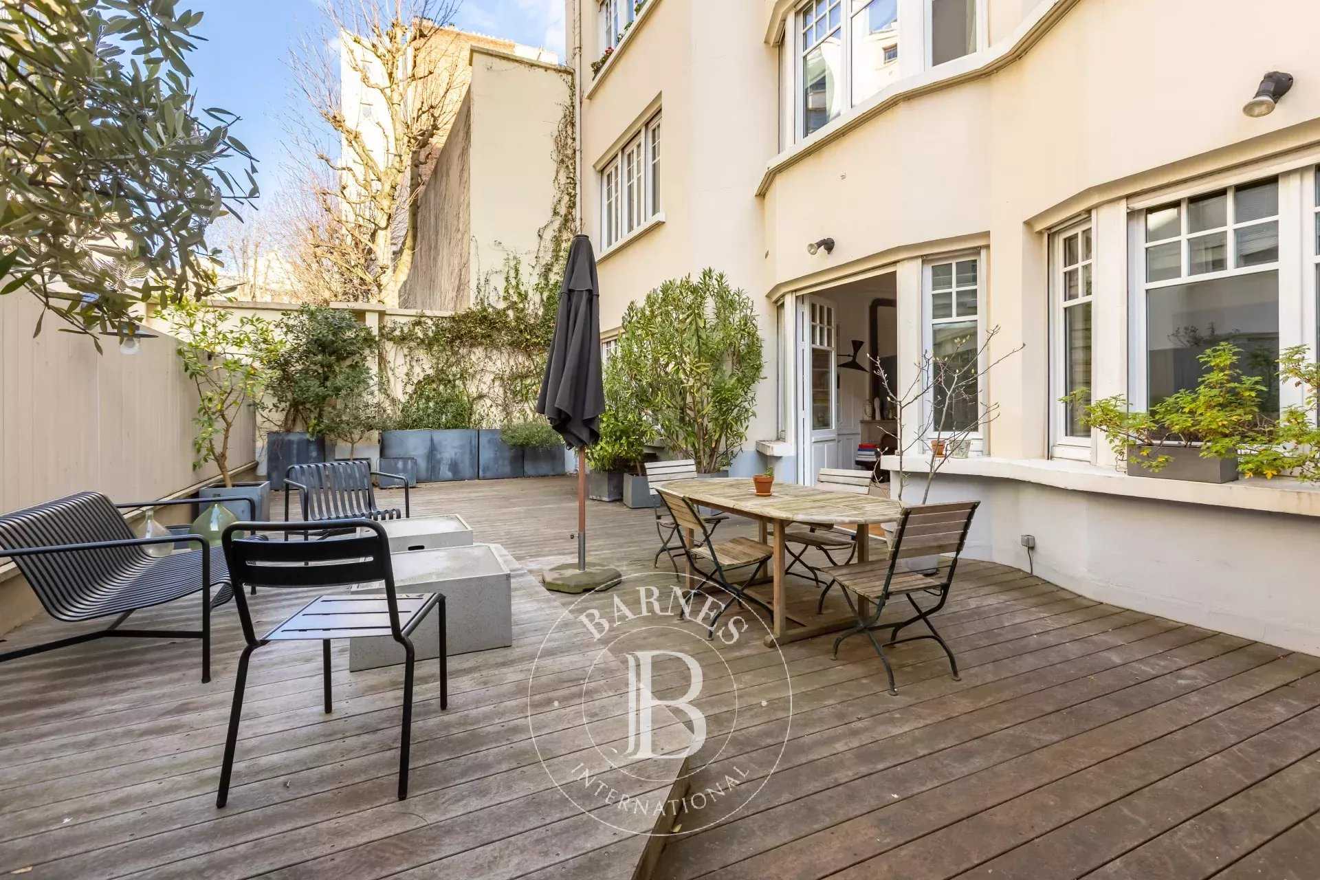 Paris  - Apartment 3 Bedrooms