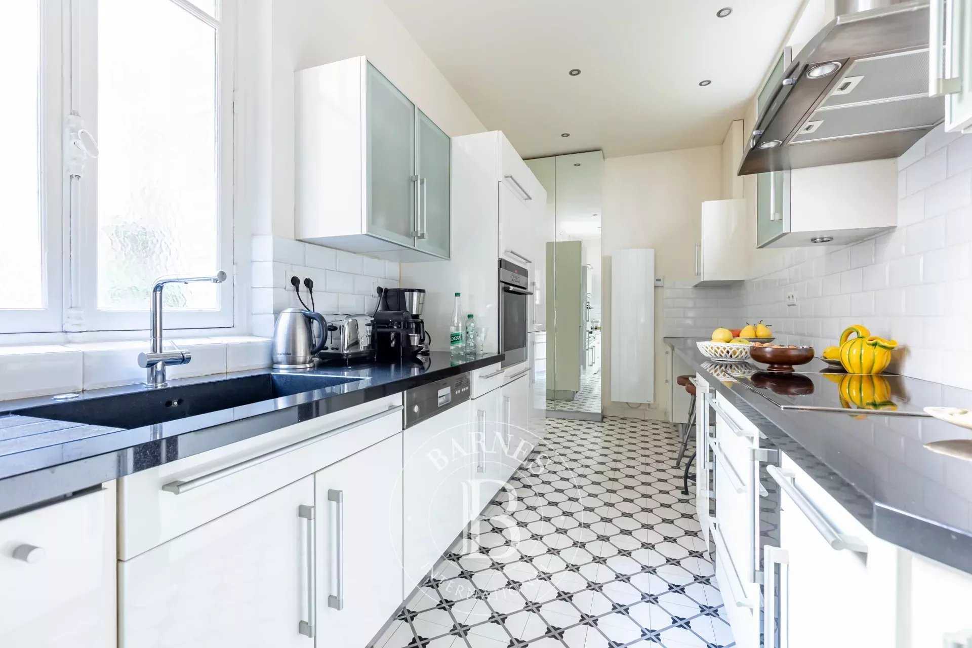 Paris  - Apartment 2 Bedrooms