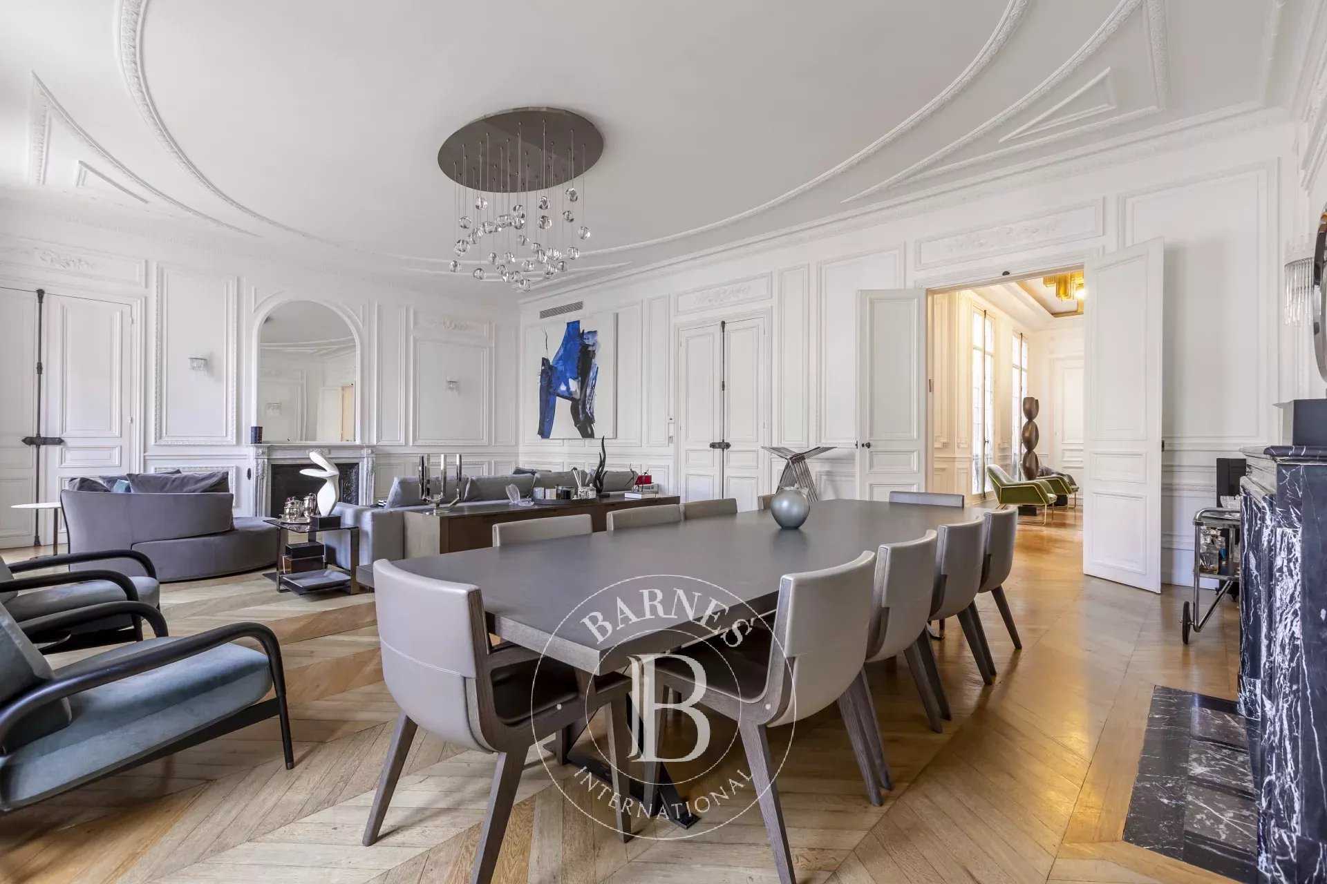 Paris  - Apartment 4 Bedrooms