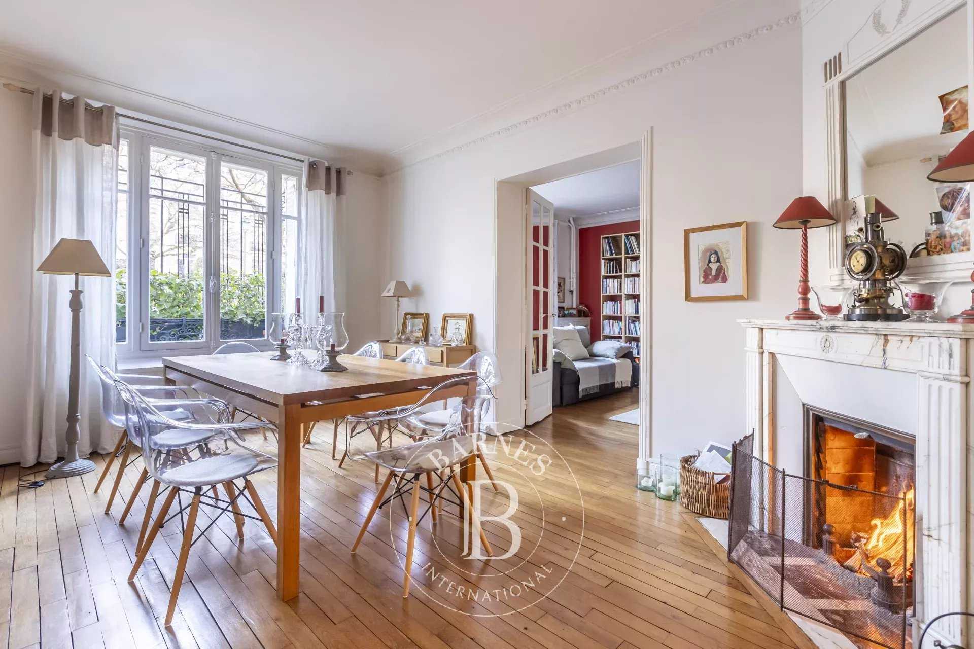 Paris  - Apartment 3 Bedrooms