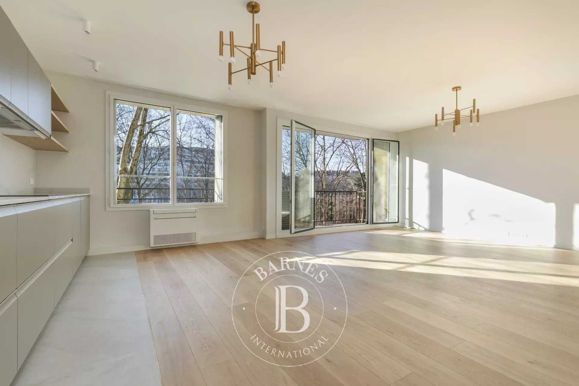 Paris  - Apartment 3 Bedrooms