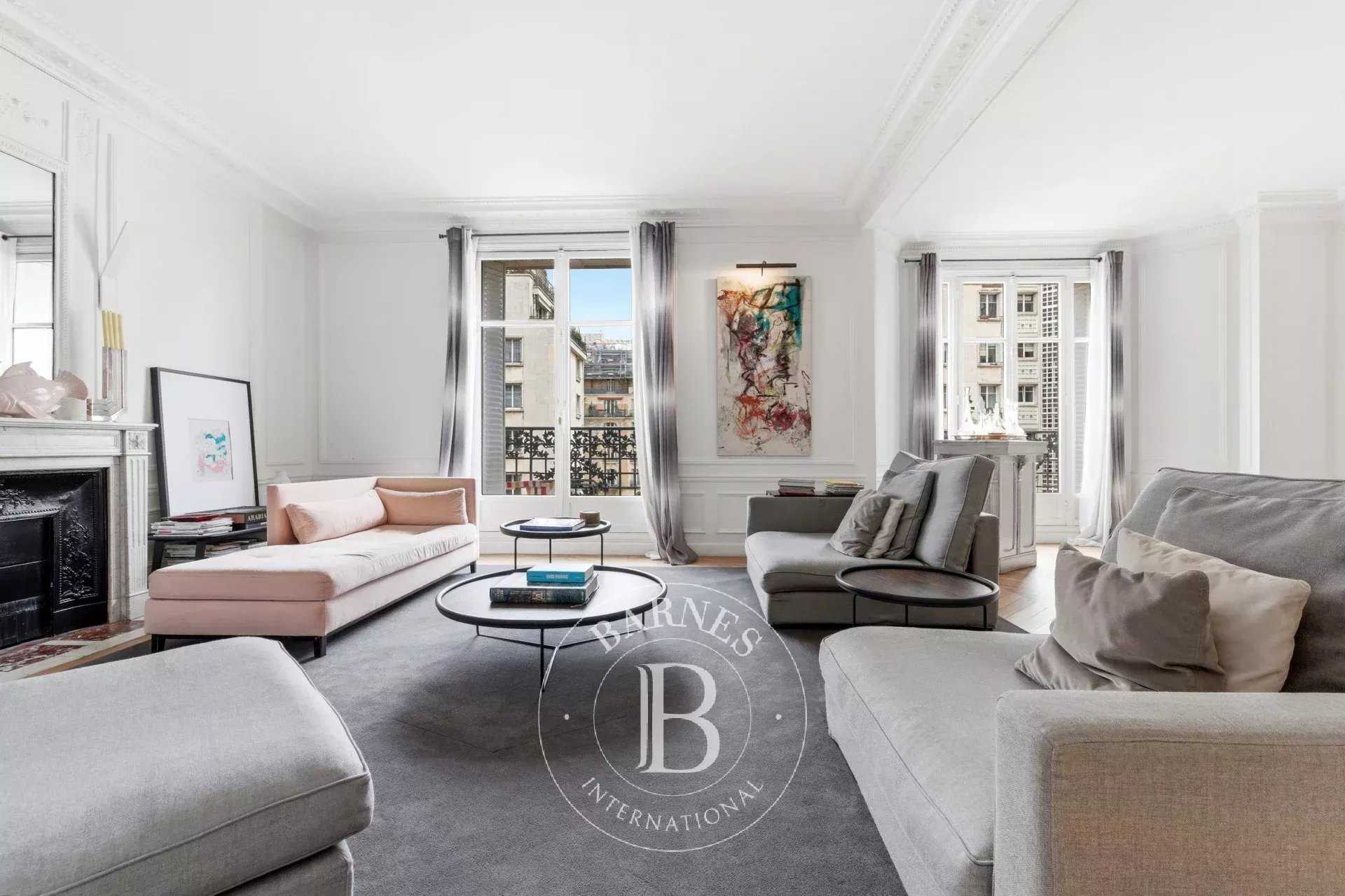 Paris  - Apartment 3 Bedrooms