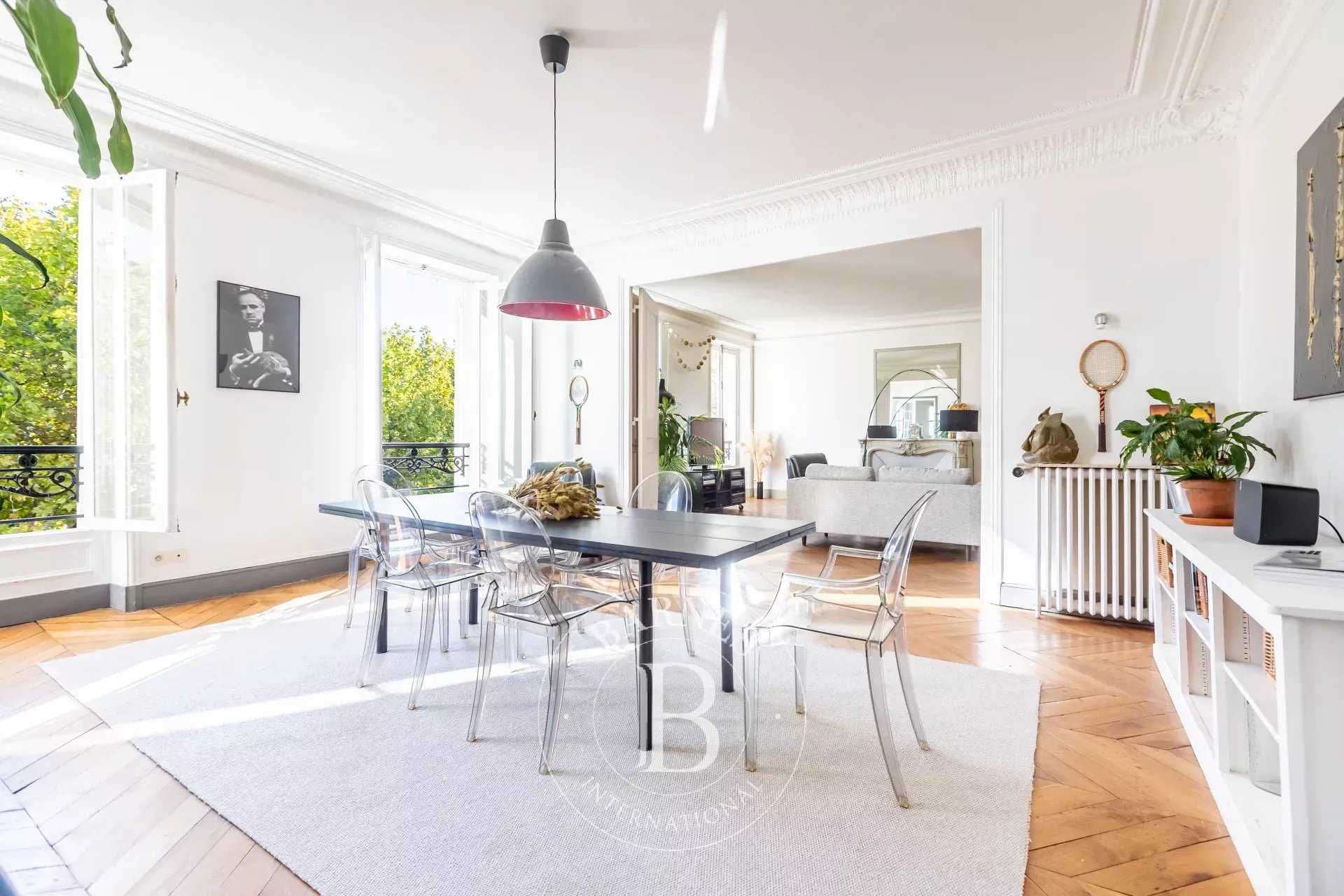 Paris  - Apartment 4 Bedrooms