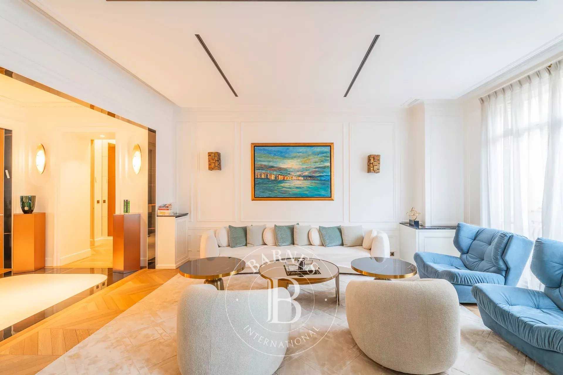 Paris  - Apartment 3 Bedrooms