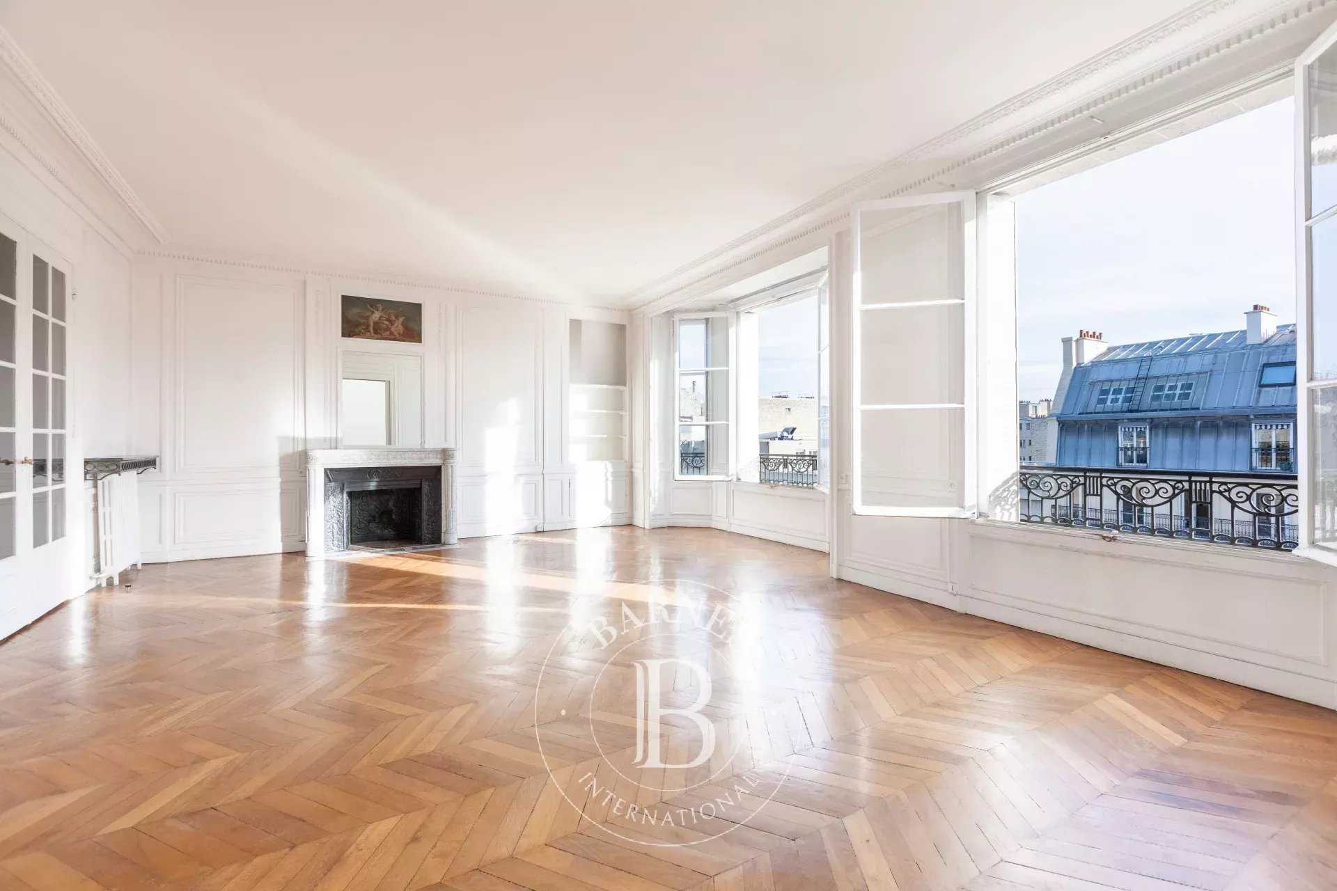Paris  - Apartment 5 Bedrooms