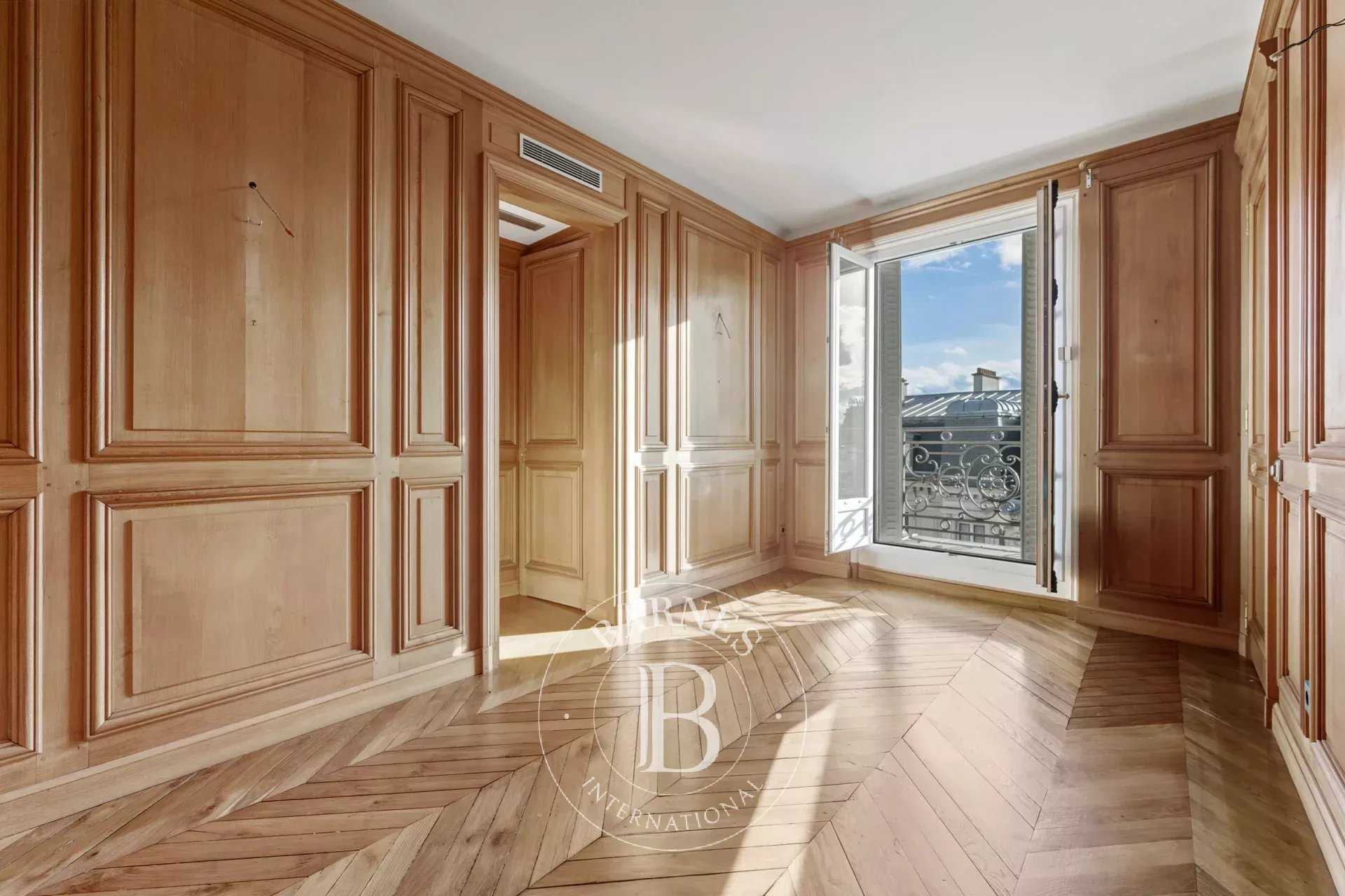 Paris  - Apartment 3 Bedrooms