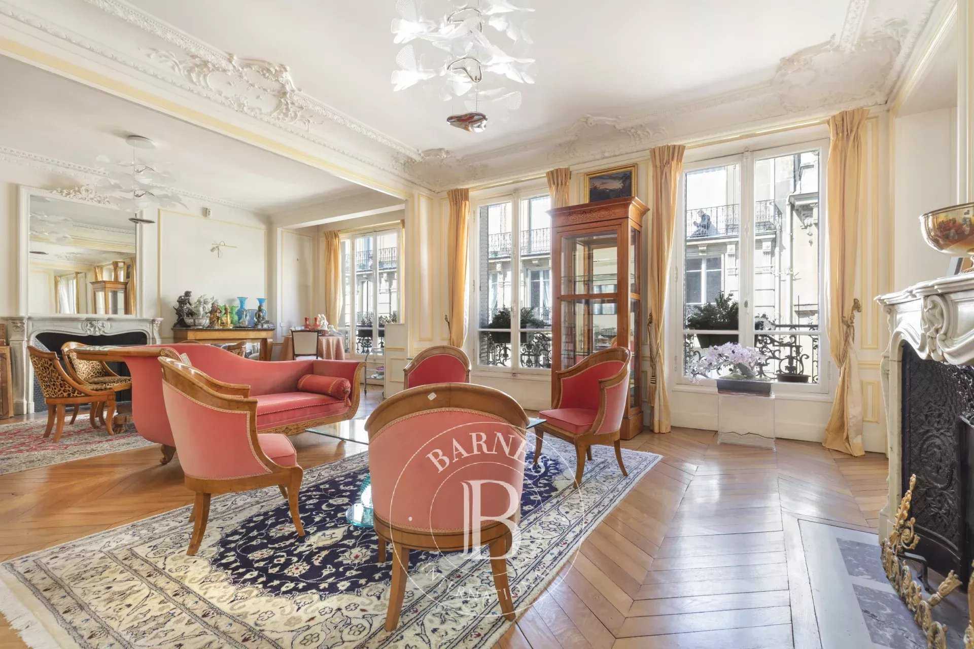 Paris  - Apartment 4 Bedrooms