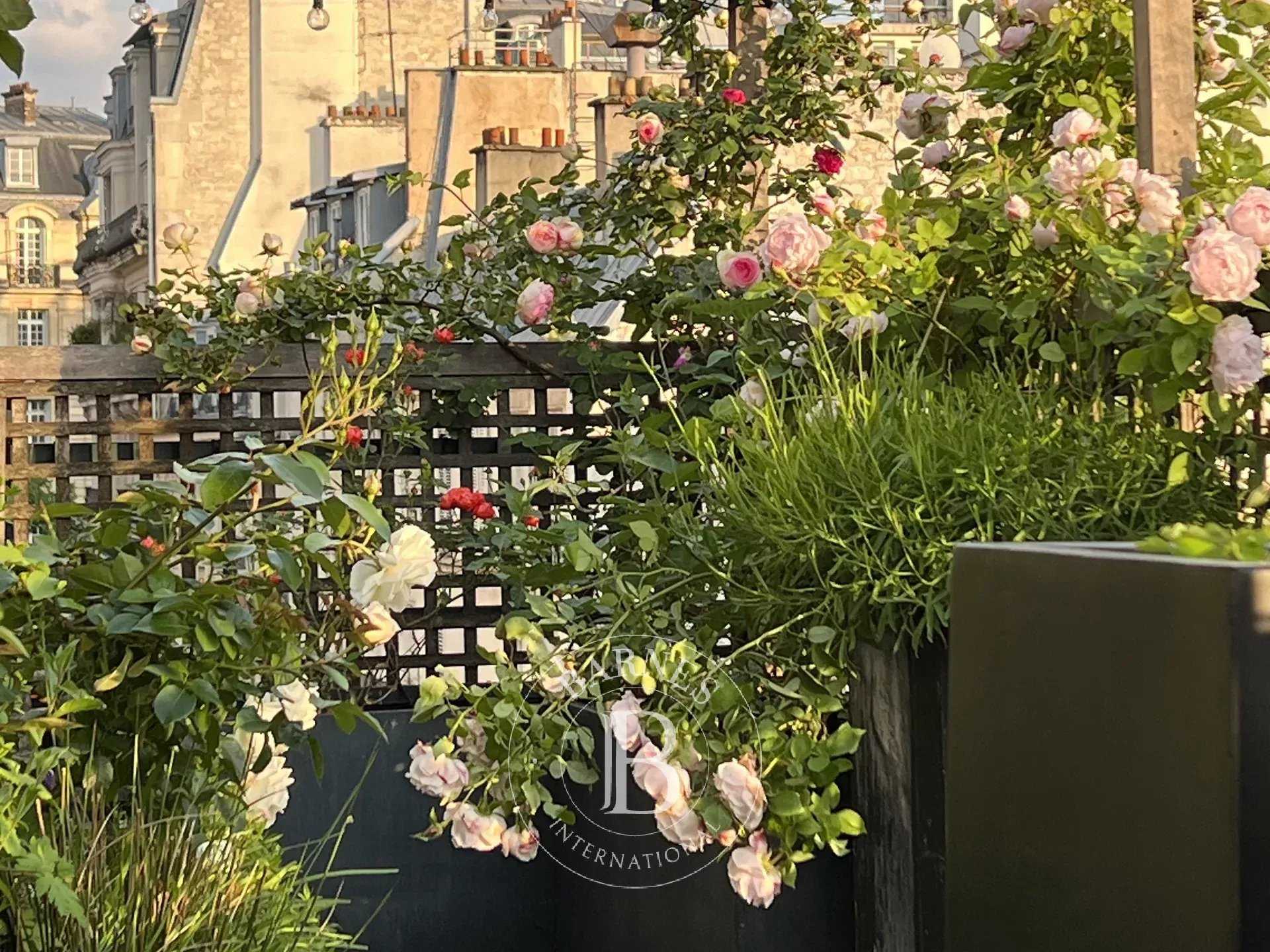 Paris  - Apartment 4 Bedrooms