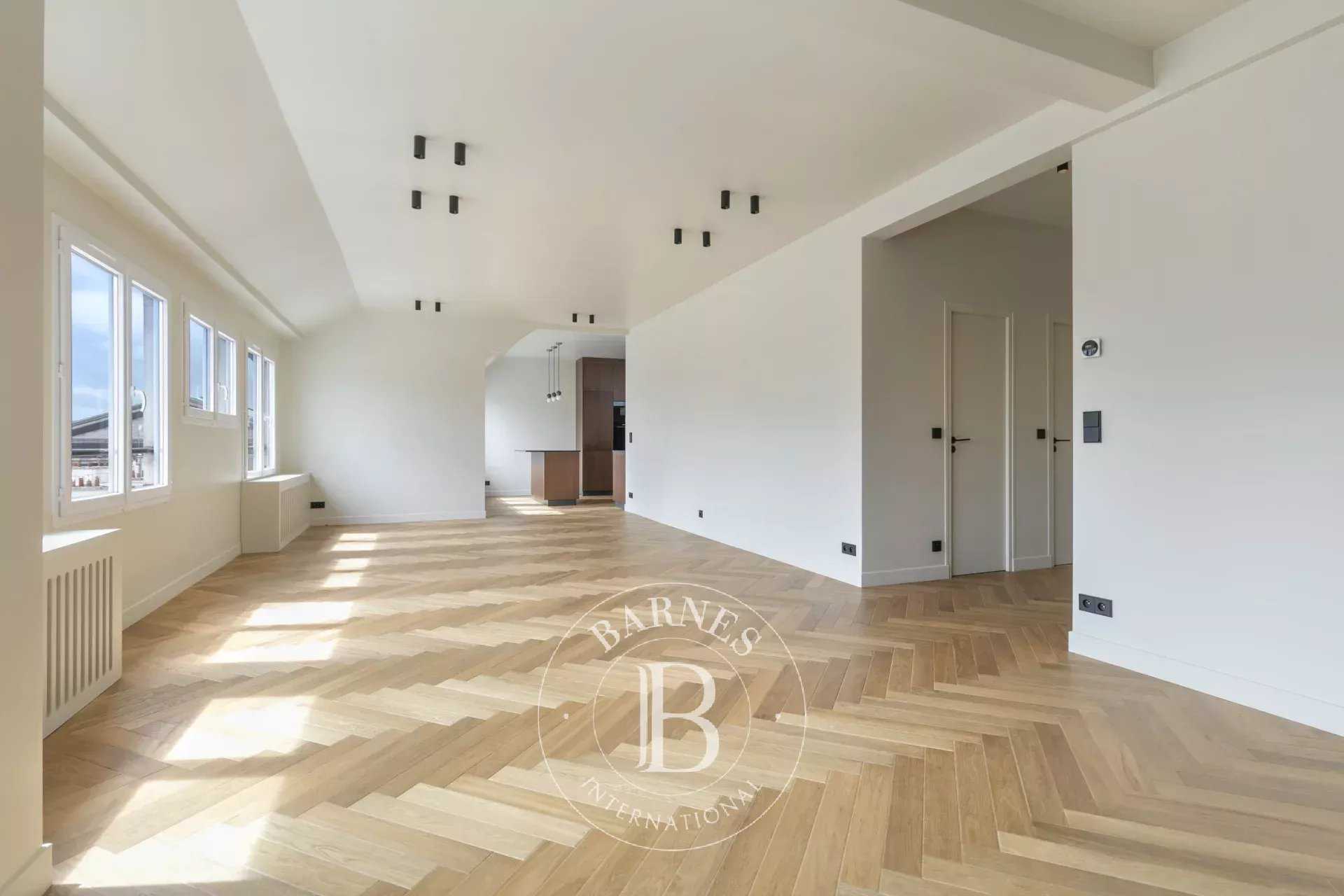 Paris  - Apartment 4 Bedrooms