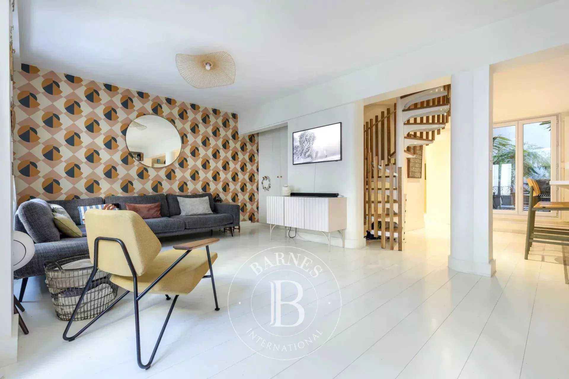 Paris  - Apartment 4 Bedrooms