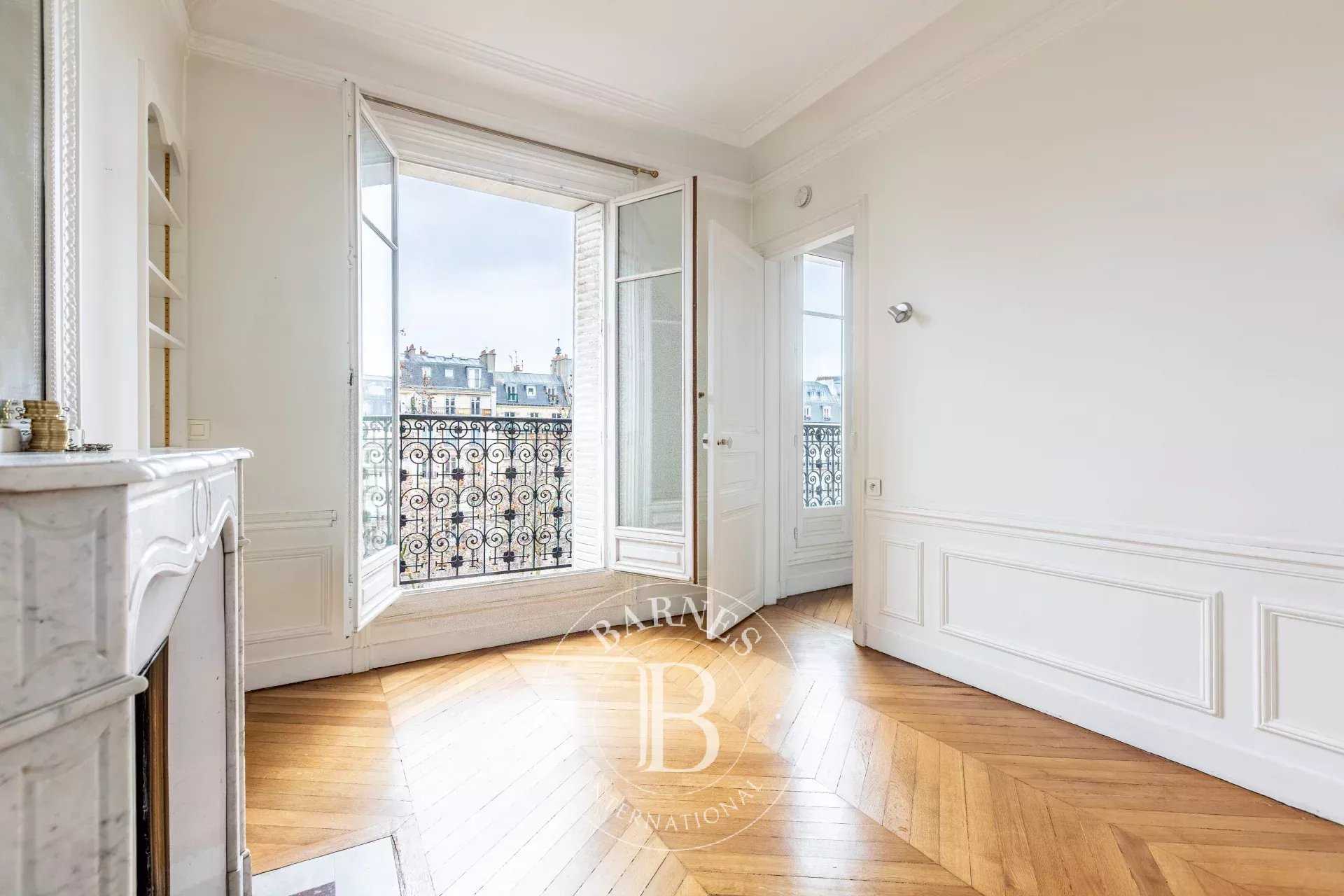 Paris  - Appartement 6 Pi&egrave;ces 4 Chambres