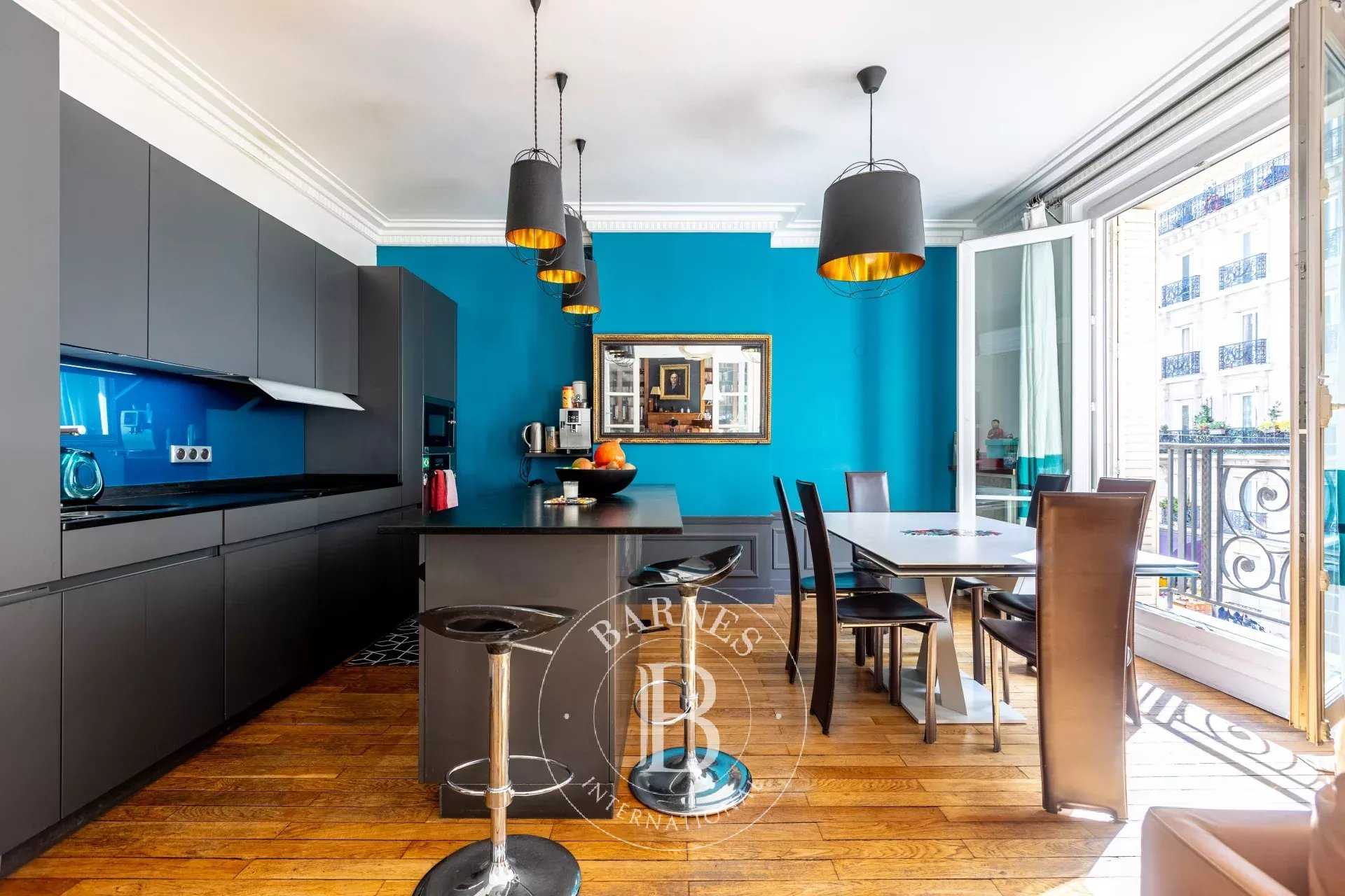 Paris  - Apartment 4 Bedrooms