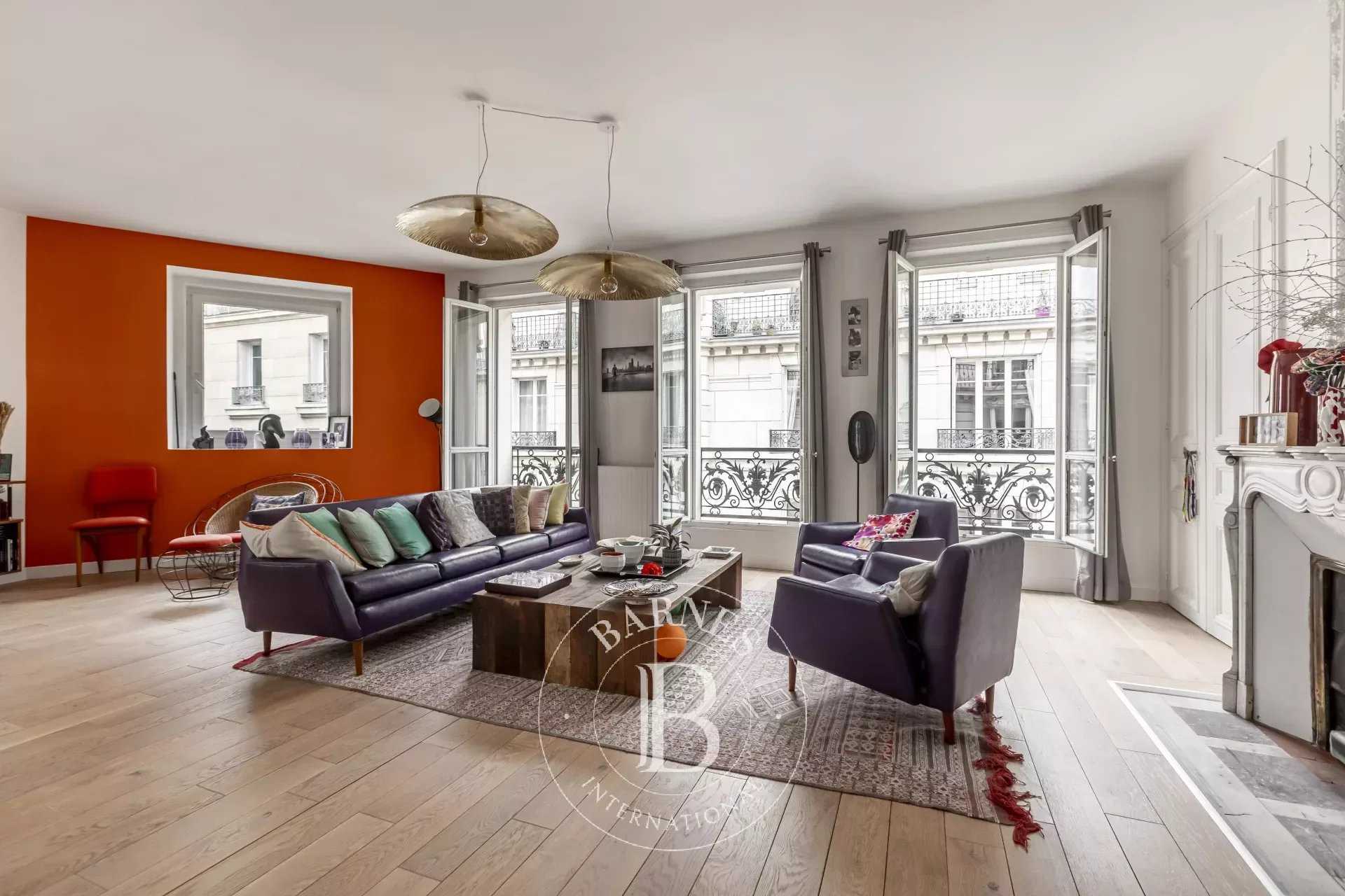 Apartment Paris 75017  -  ref 84773935 (picture 1)