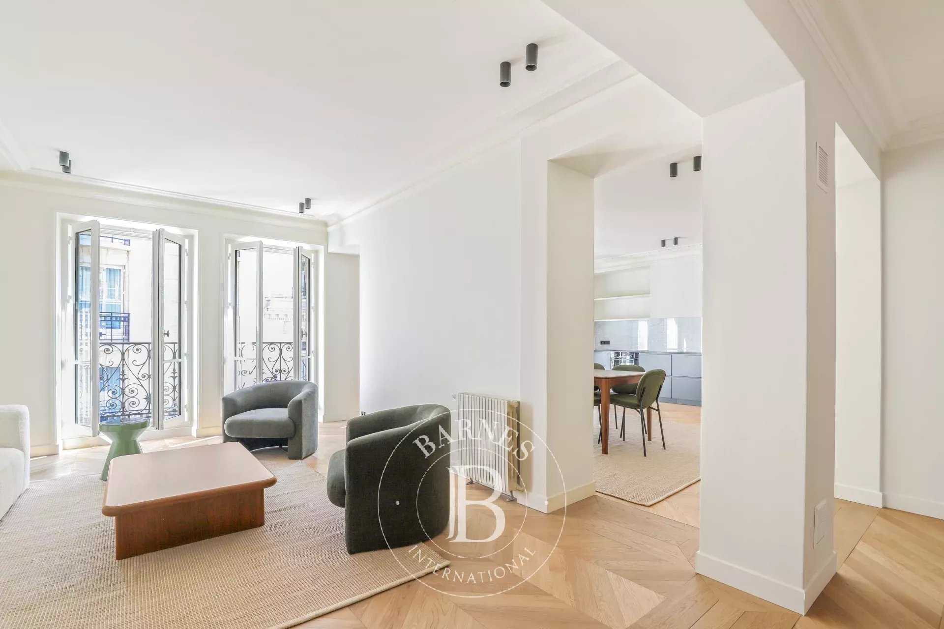 Apartment Paris 75008  -  ref 86001051 (picture 2)