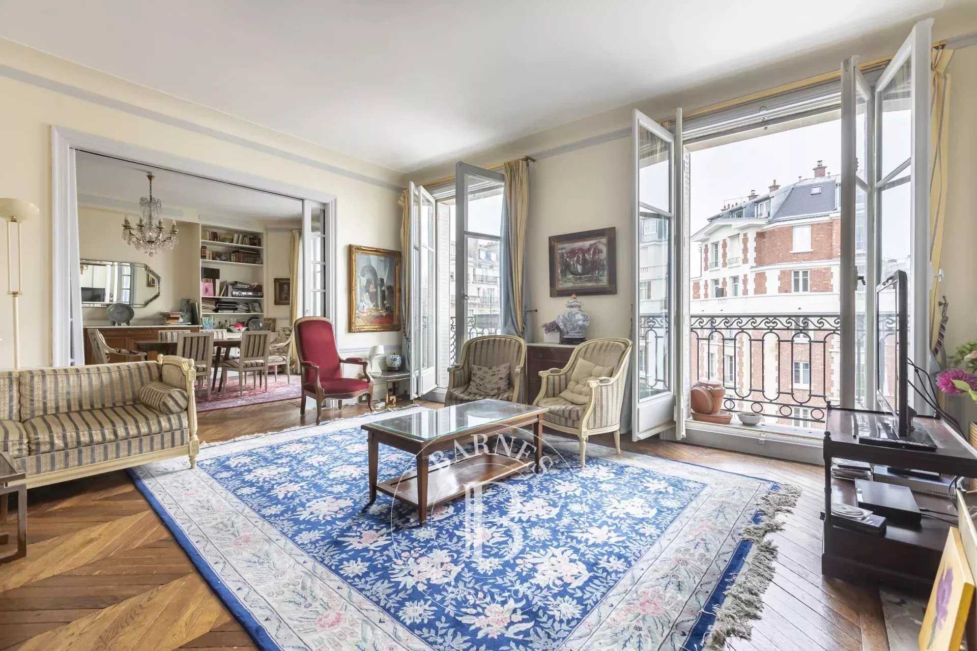 Apartment Paris 75017  -  ref 85591639 (picture 1)