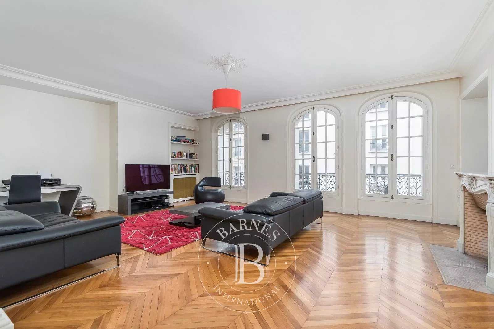 Apartment Paris 75017  -  ref 83510754 (picture 2)