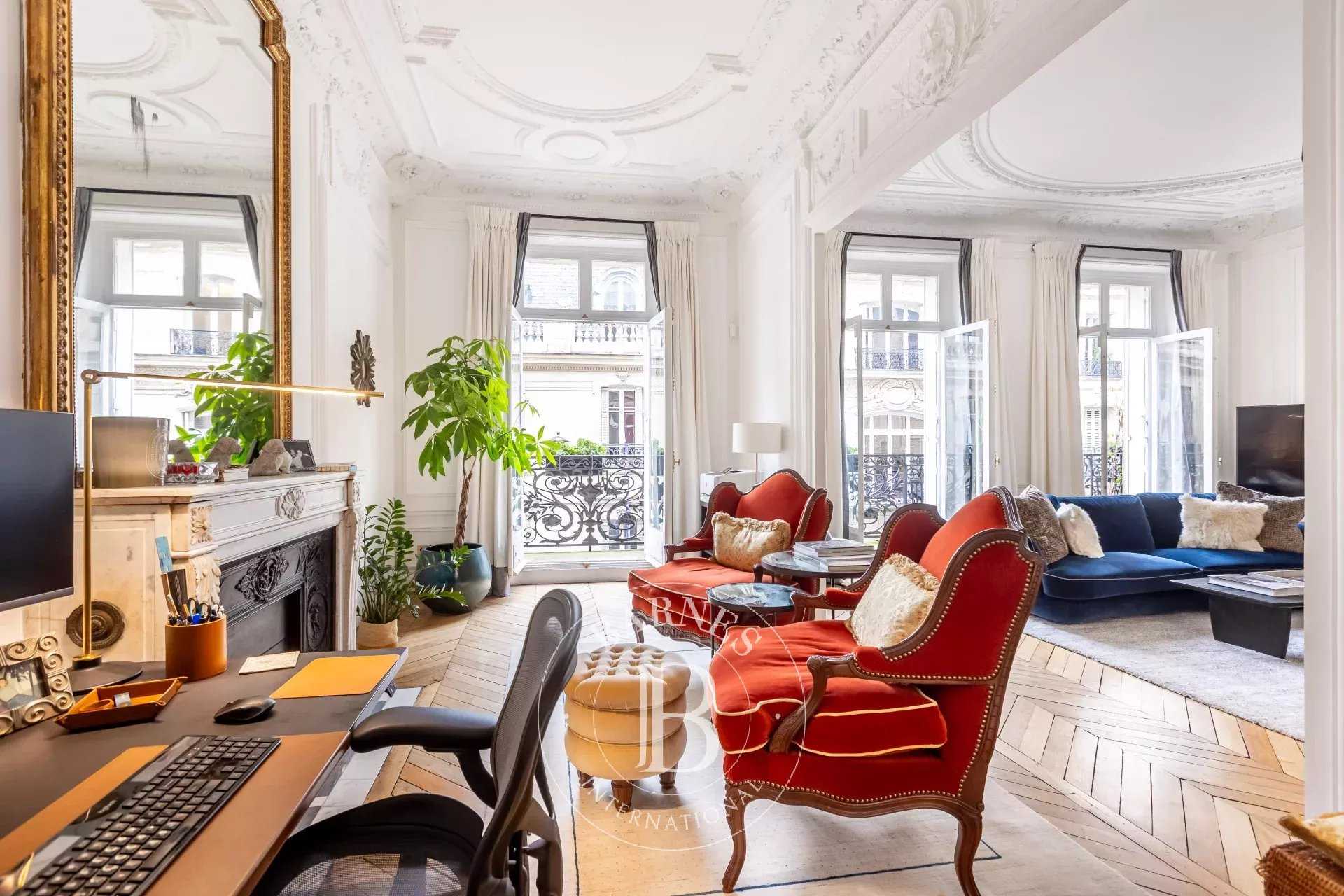 Apartment Paris 75008  -  ref 86590514 (picture 2)