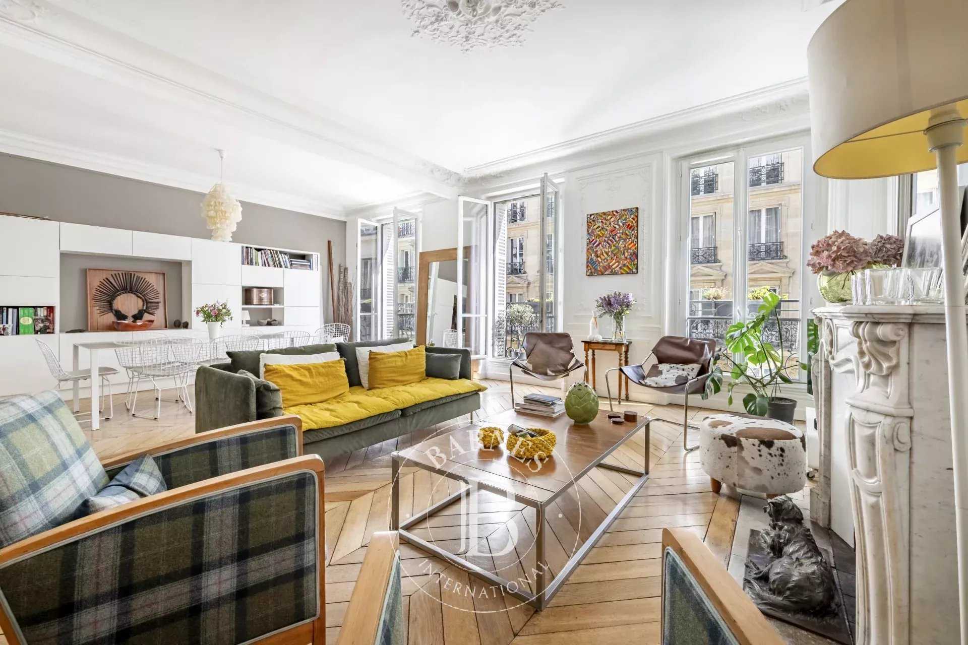 Piso Paris 75008  -  ref 85833774 (picture 1)