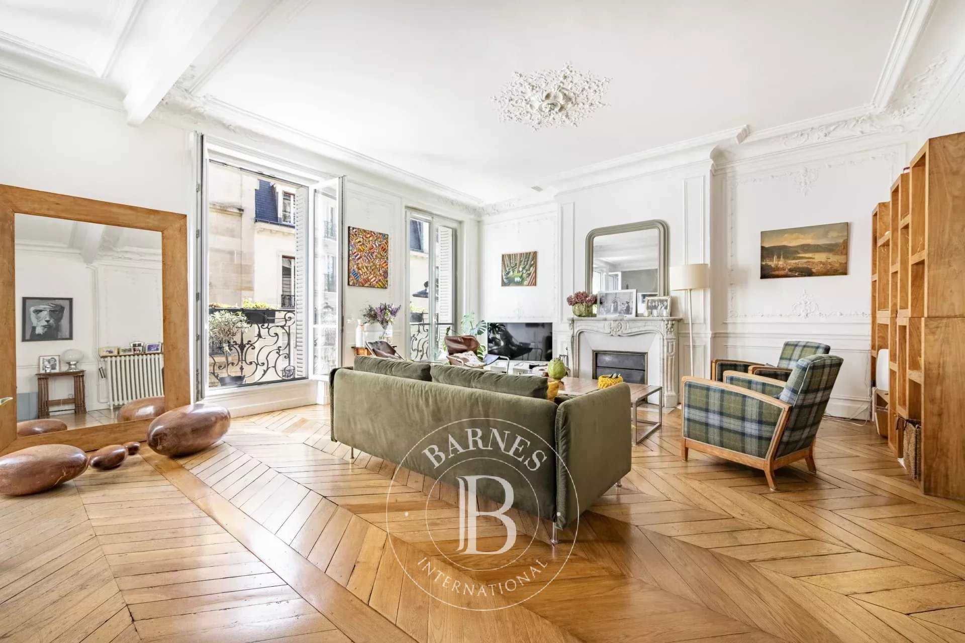 Piso Paris 75008  -  ref 85833774 (picture 2)