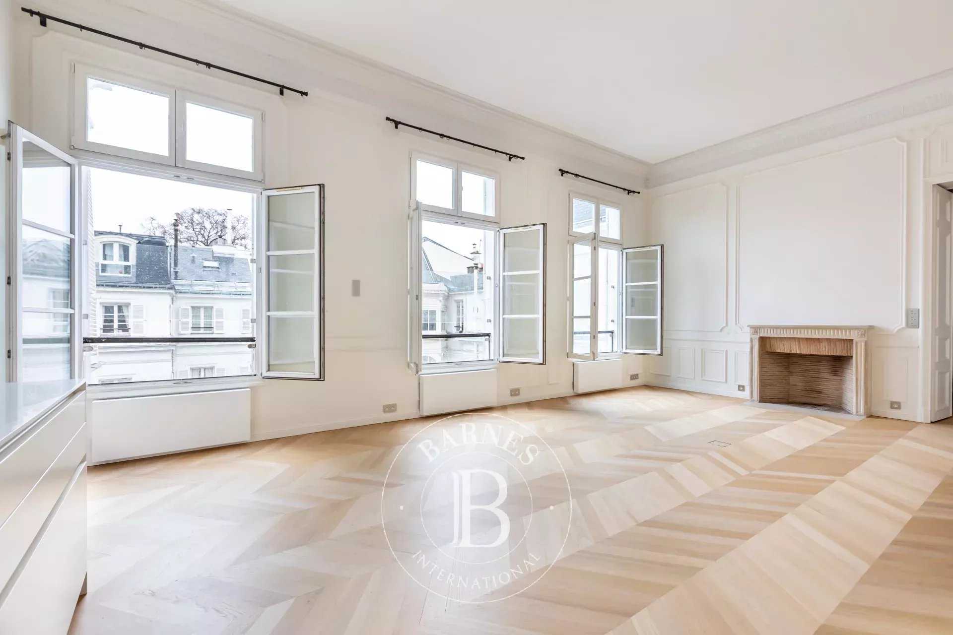 Appartement Paris 75008  -  ref 86753985 (picture 2)