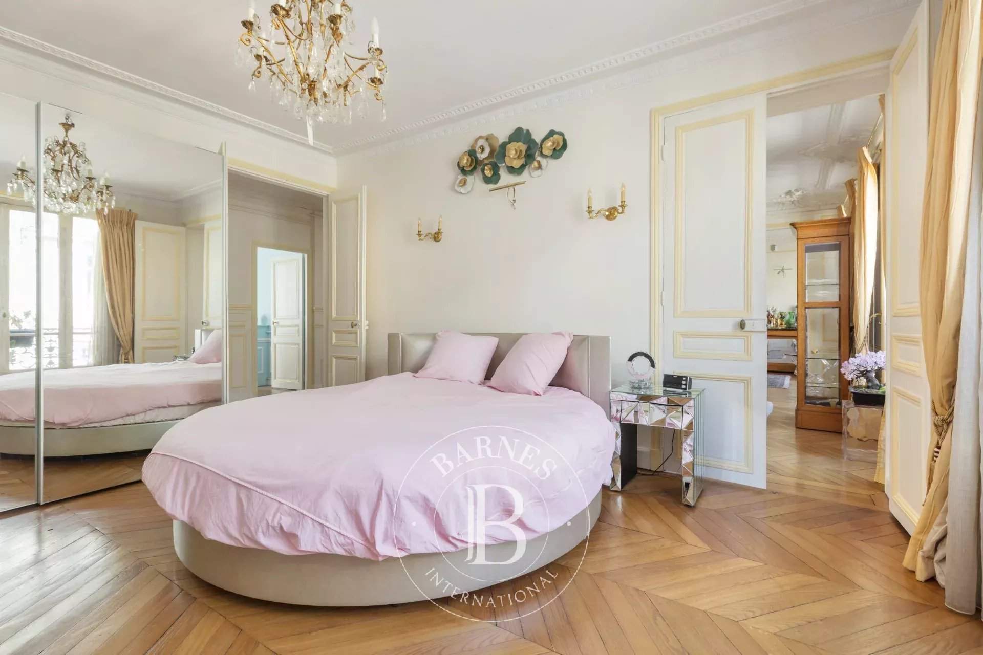 Paris  - Apartment 4 Bedrooms - picture 7