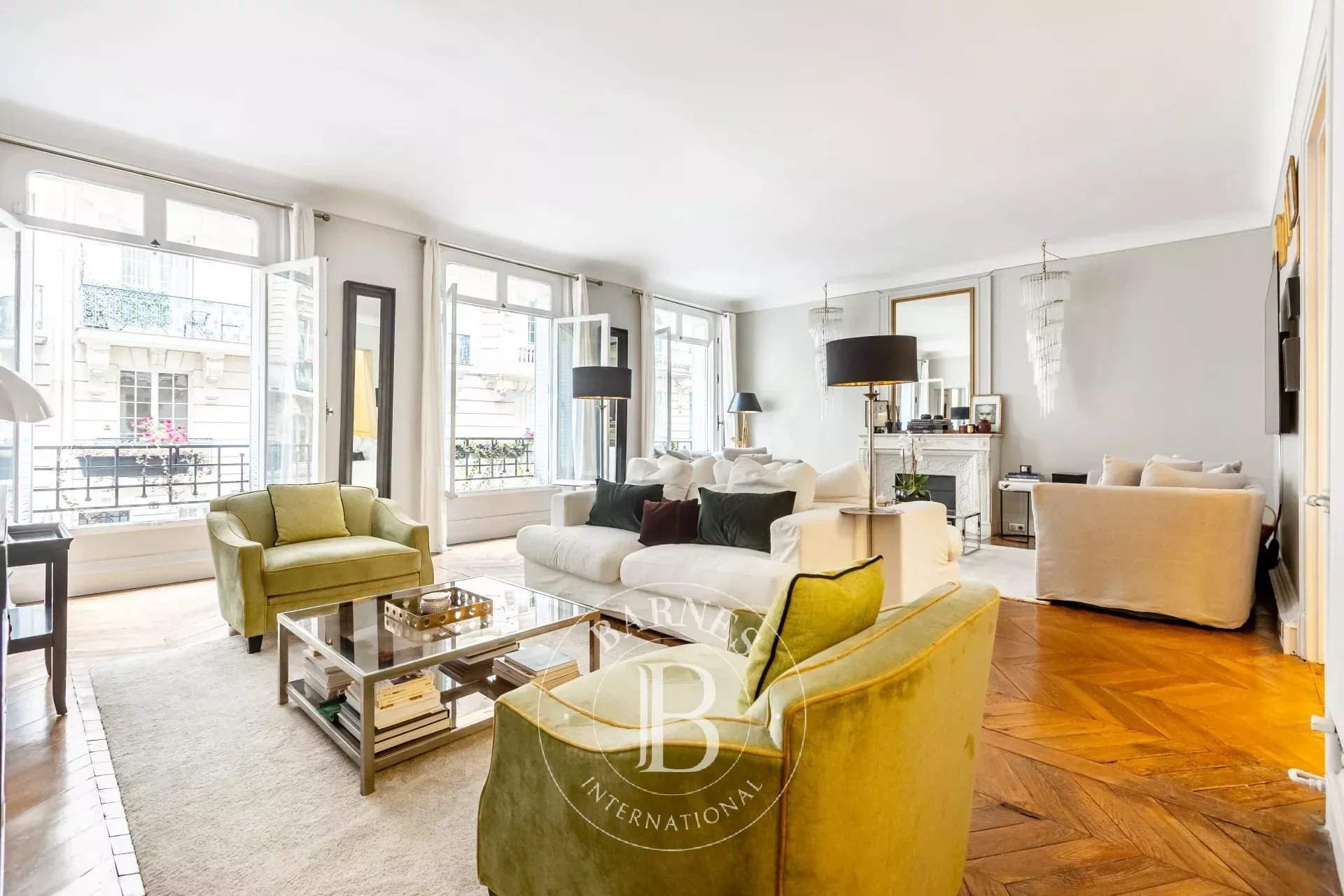 Paris  - Apartment 4 Bedrooms - picture 2