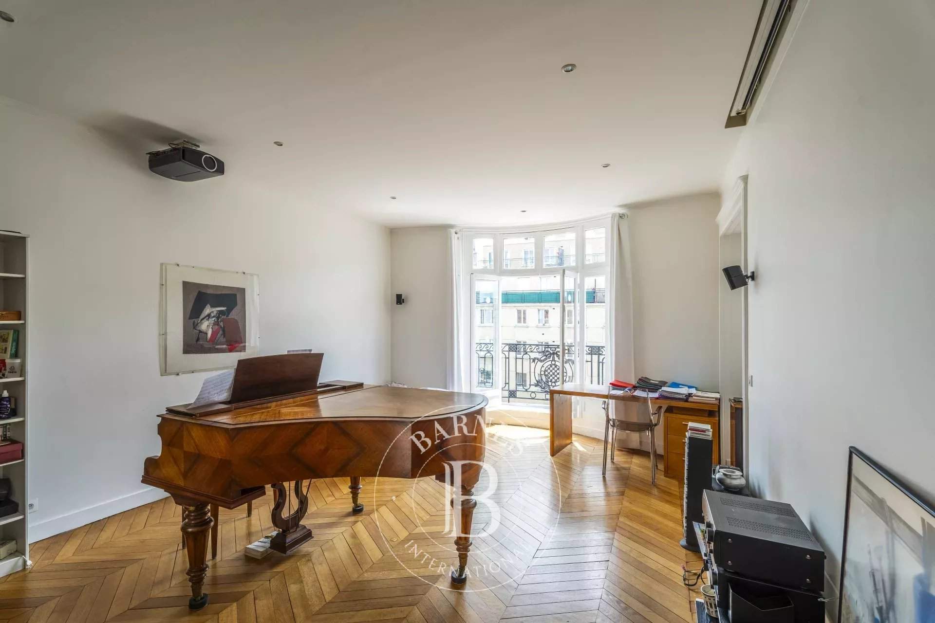 Paris  - Apartment 5 Bedrooms - picture 8