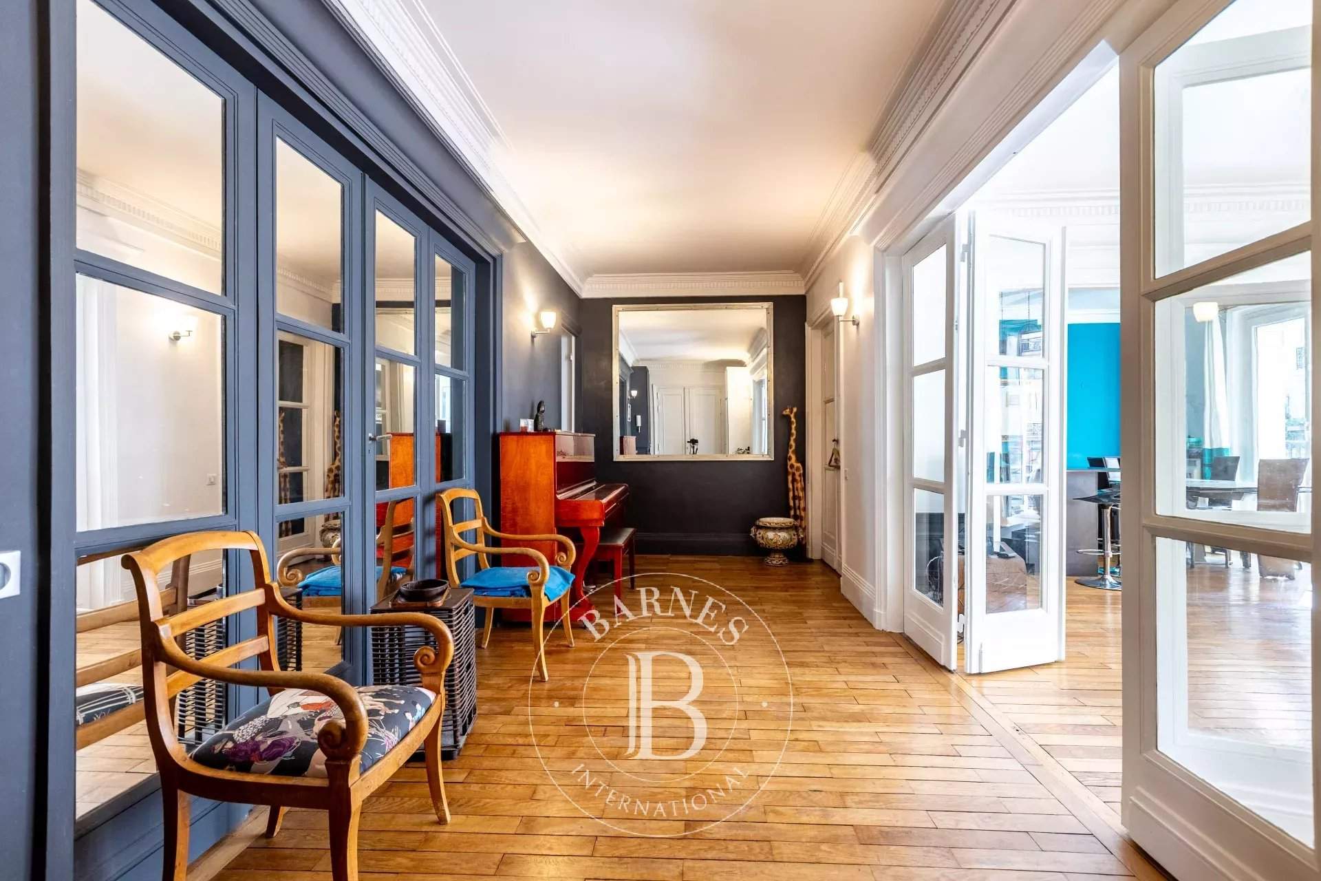 Paris  - Apartment 4 Bedrooms - picture 3