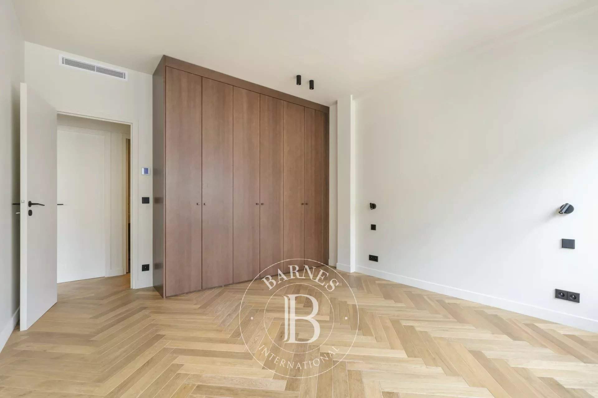 Paris  - Apartment 4 Bedrooms - picture 18