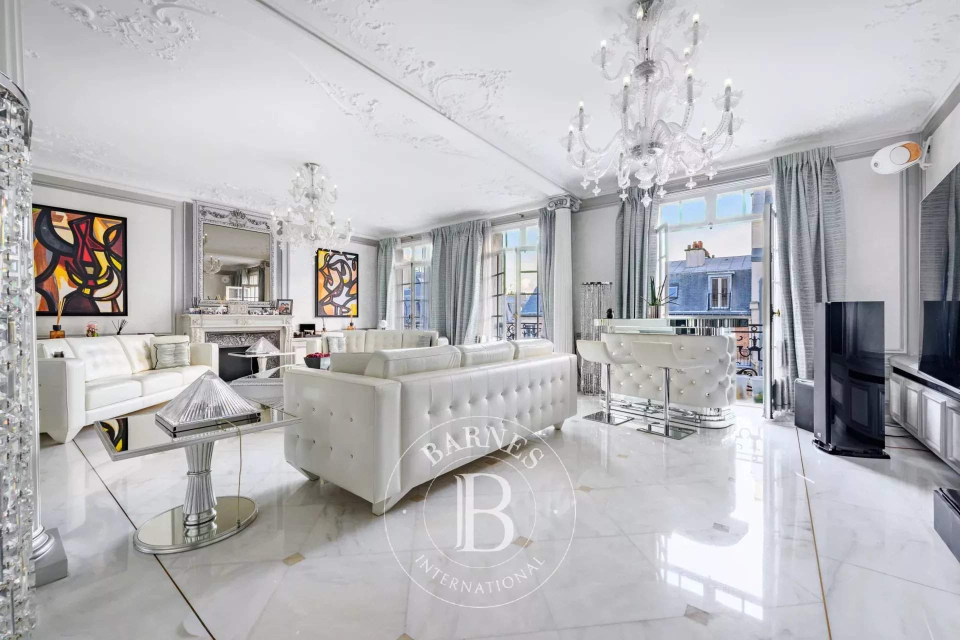 Paris  - Appartement 6 Pièces 3 Chambres - picture 1