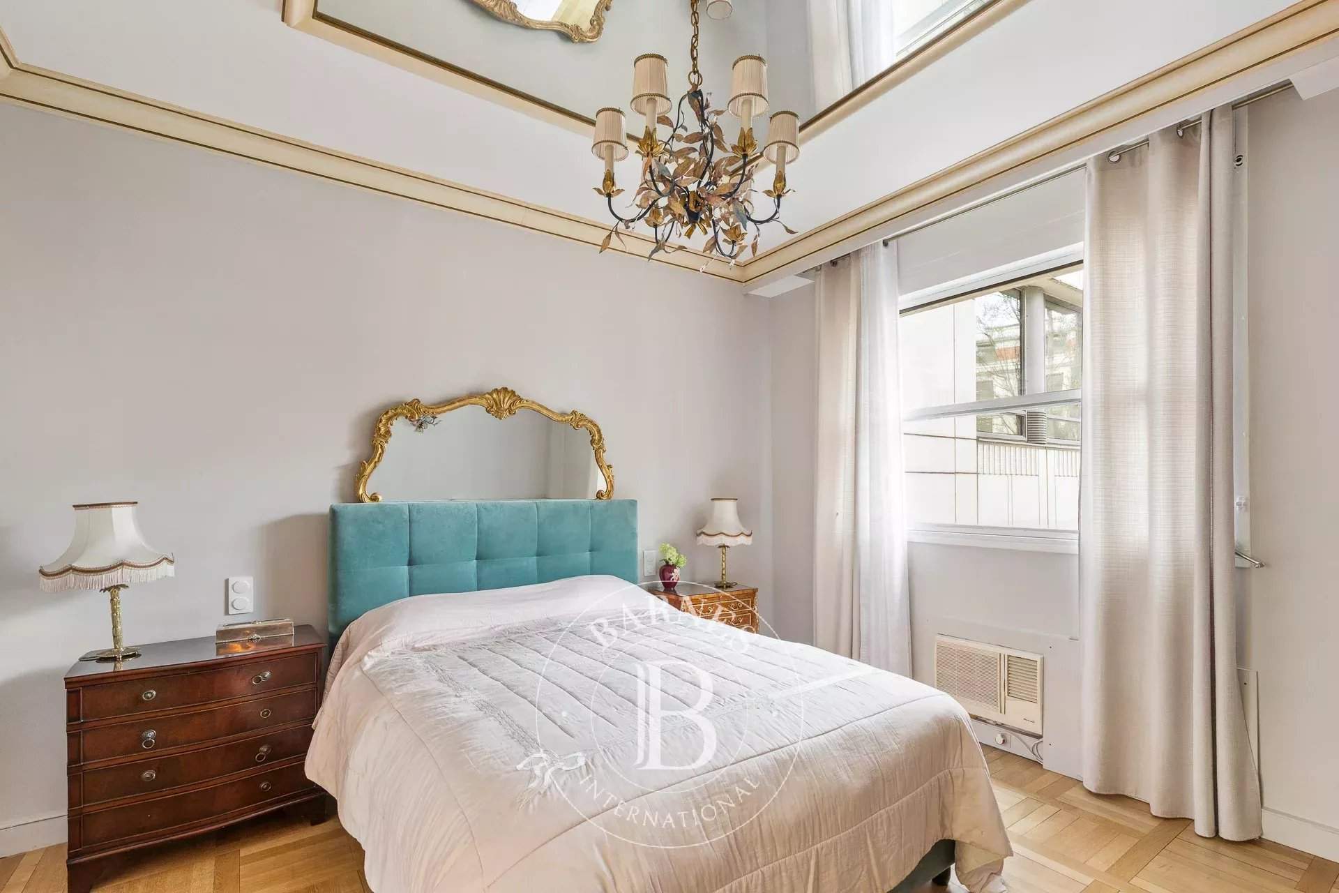 Paris  - Appartement 5 Pièces 4 Chambres - picture 12