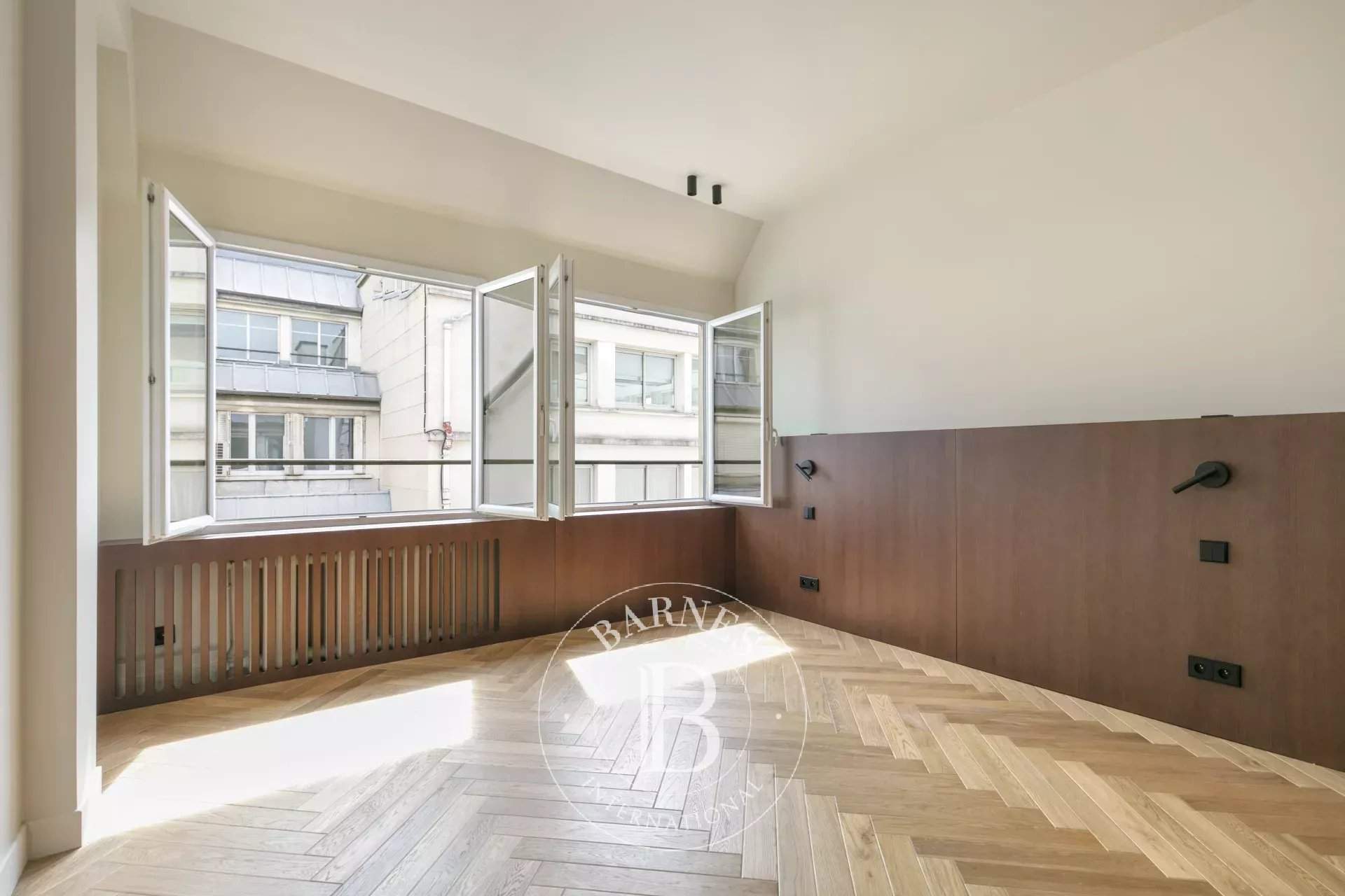 Paris  - Apartment 4 Bedrooms - picture 9