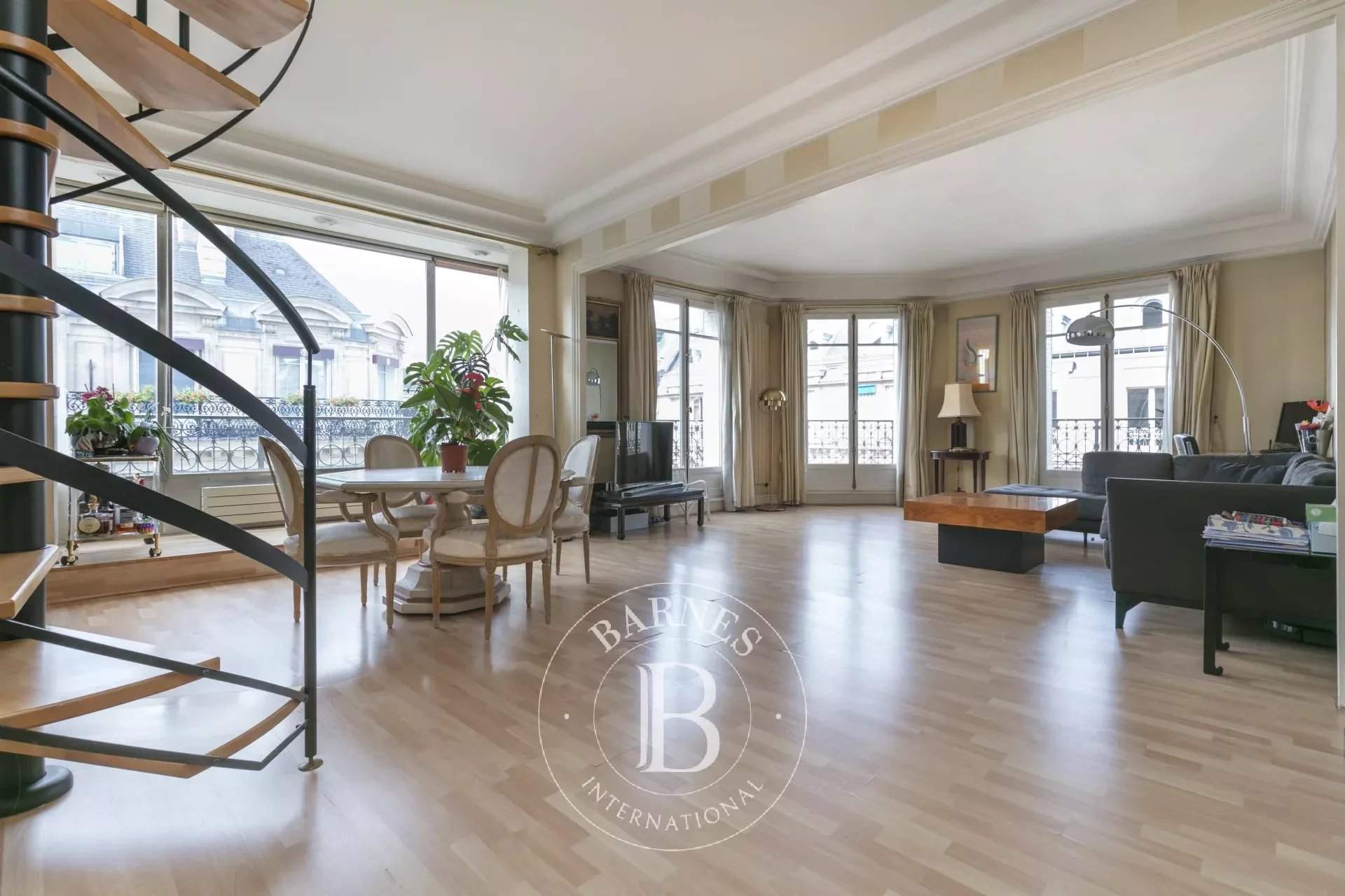 Vente Appartement 124m² 6 Pièces à Paris (75008) - Barnes
