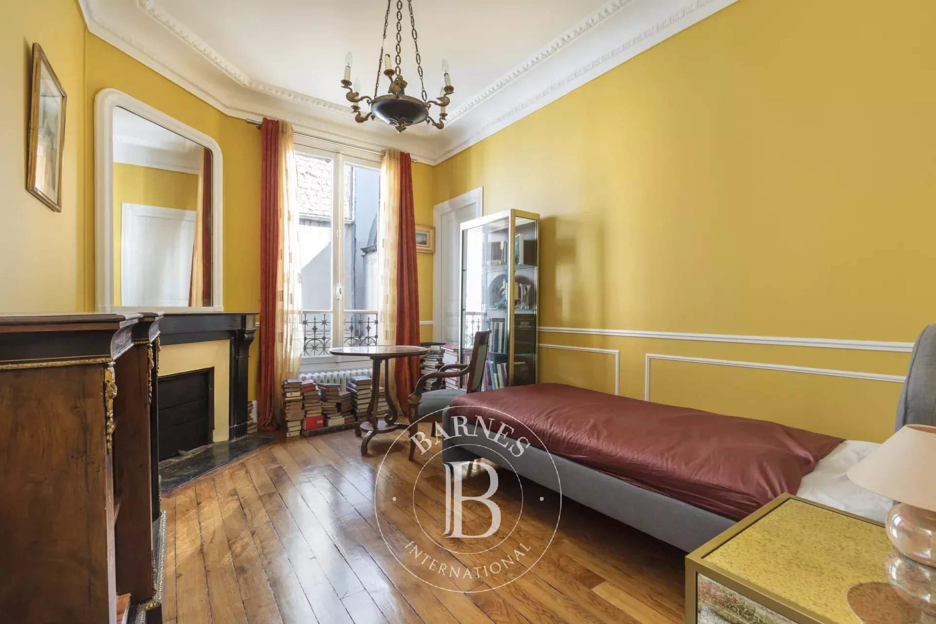 Paris  - Apartment 4 Bedrooms - picture 12